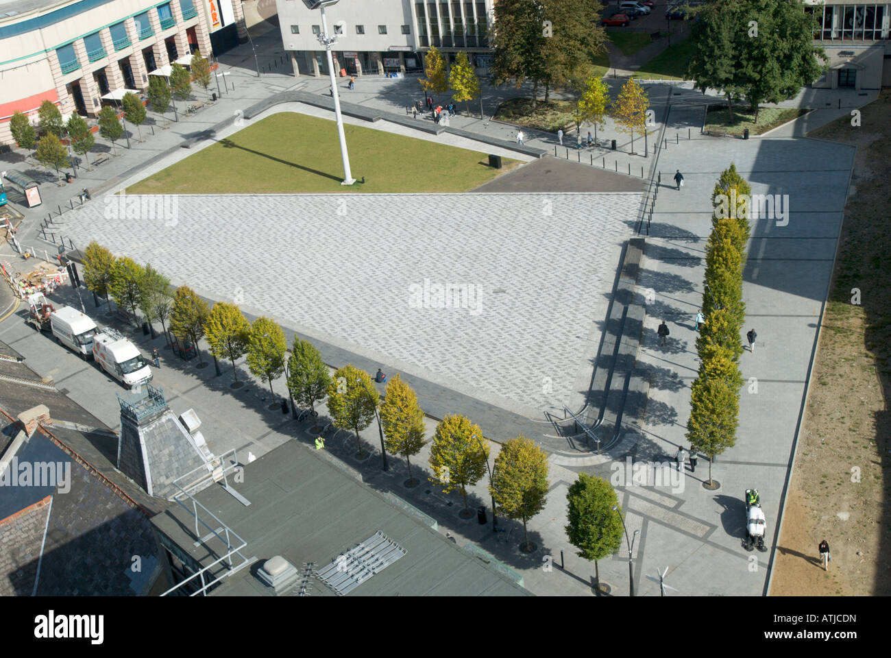 New Library In Town Centre Uk High Resolution Stock Photography and ...