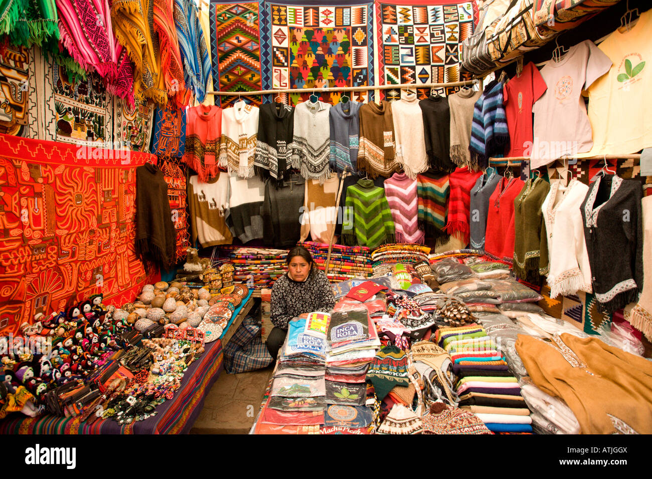 Sacred Valley: Pisac Market: Shop Stock Photo