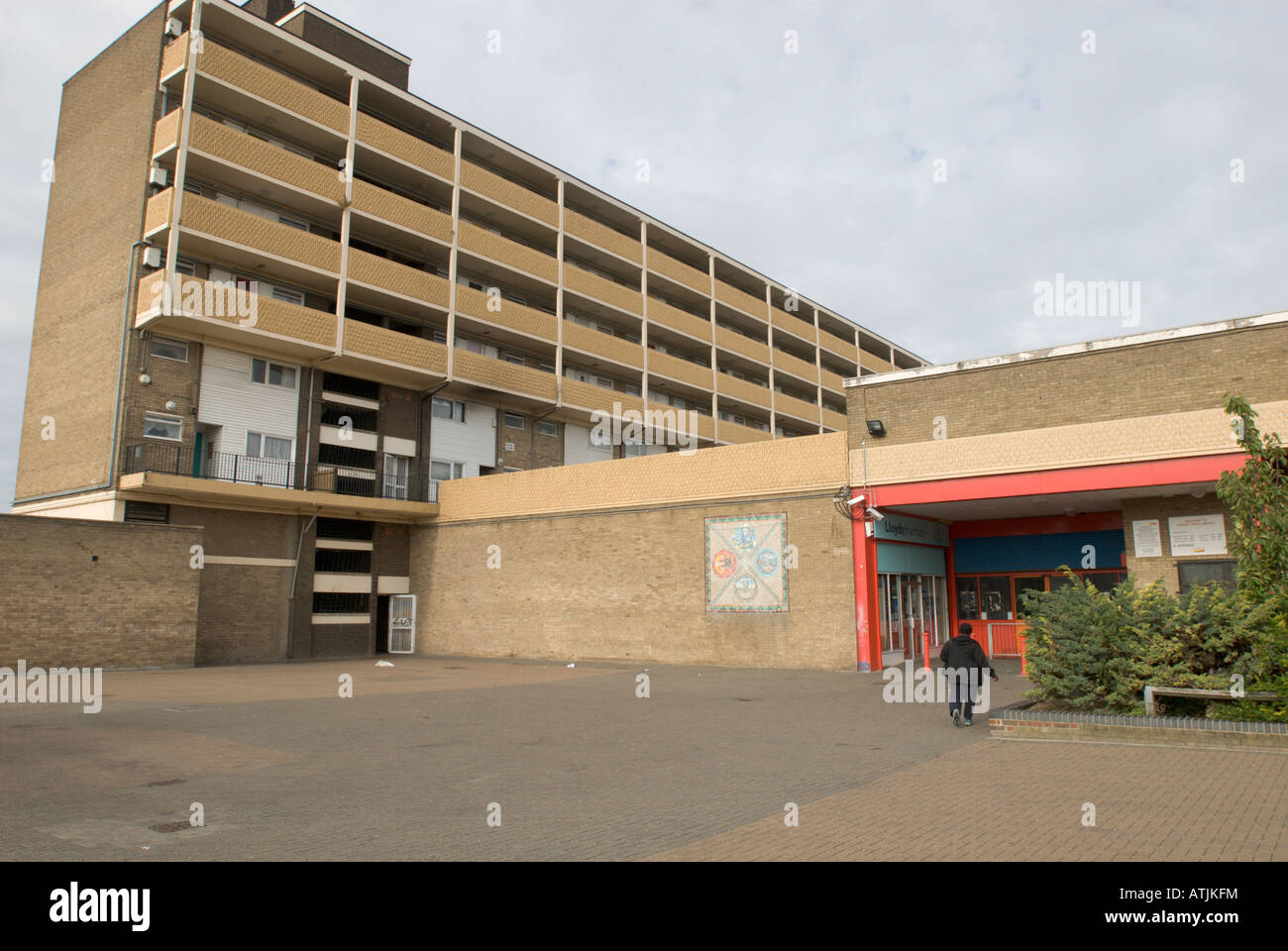 Shopping luton High Resolution Stock Photography and Images Alamy