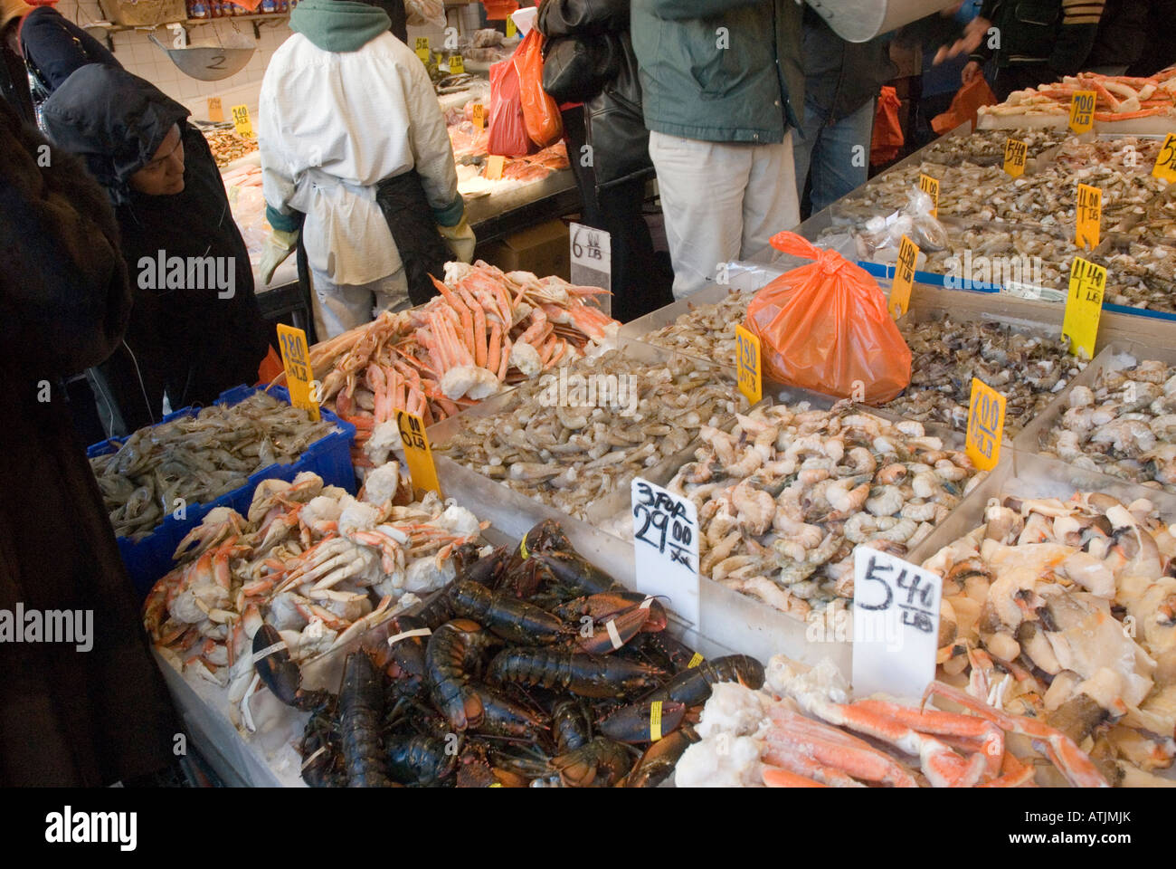 Outdoor fish market on Canal street in Chinatown, New York City Stock ...