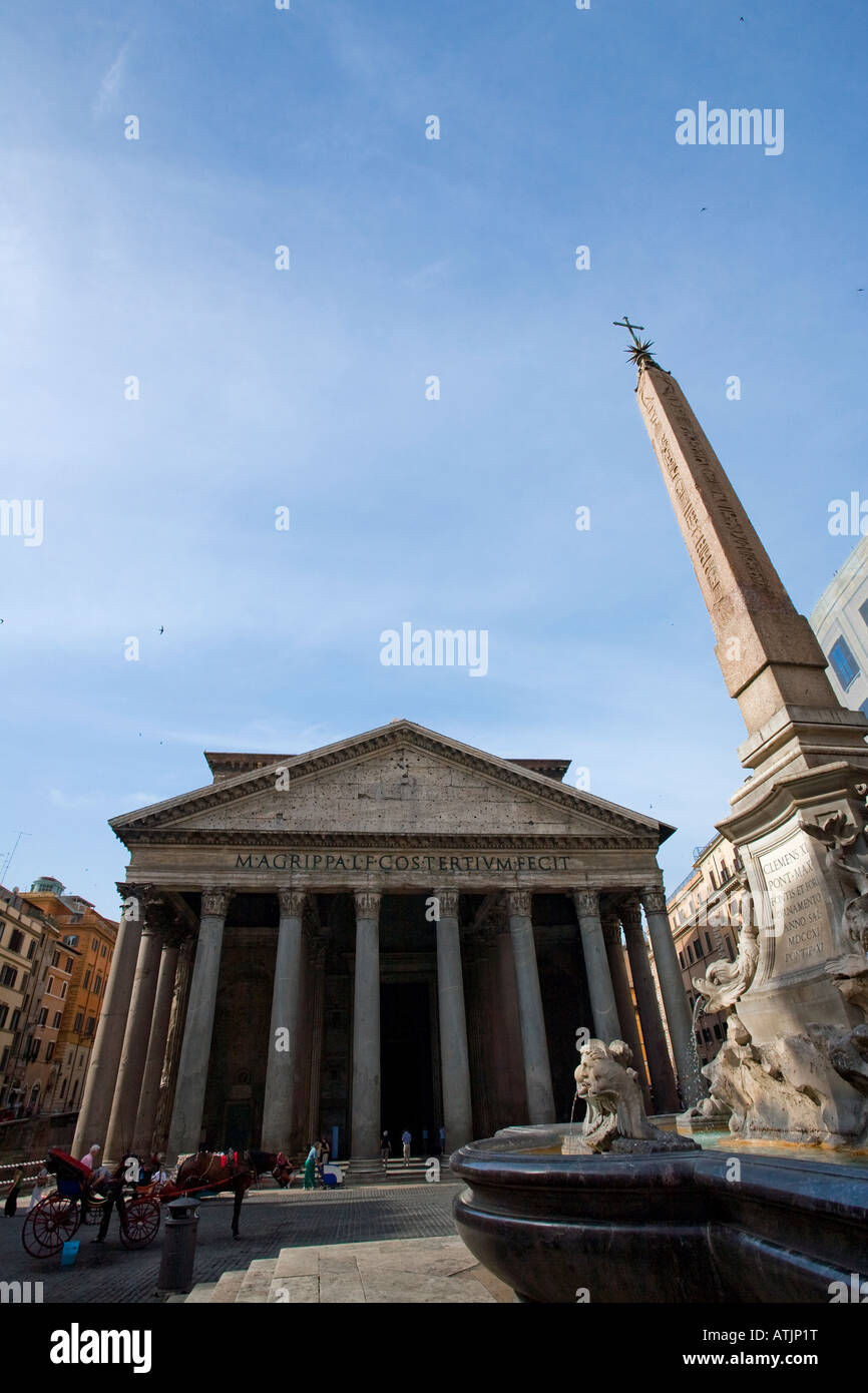 Pantheon and Piazza della Rotunda Rome Italy Stock Photo - Alamy
