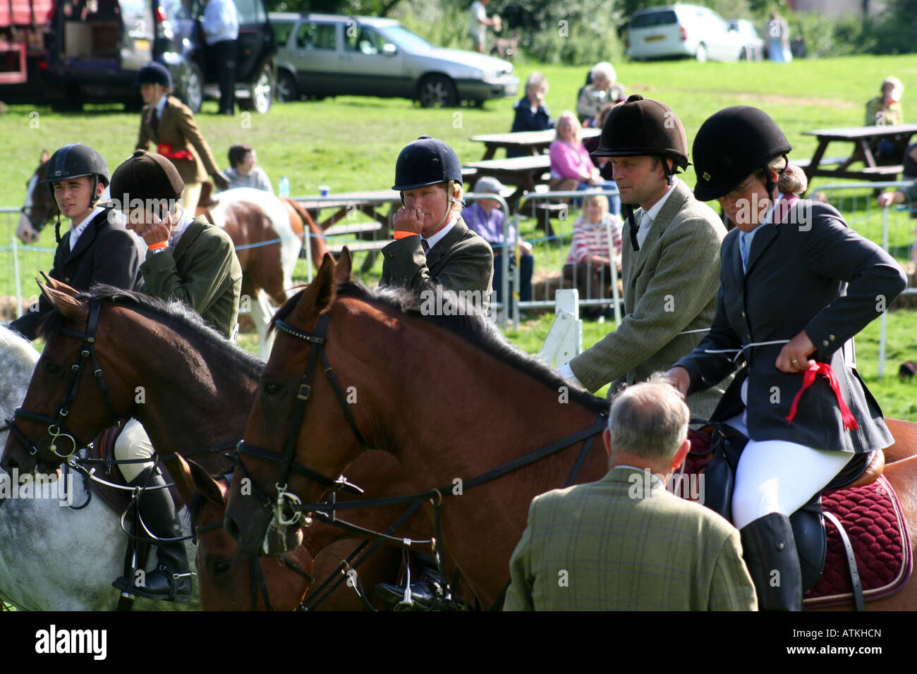Female show jumpers hires stock photography and images Alamy