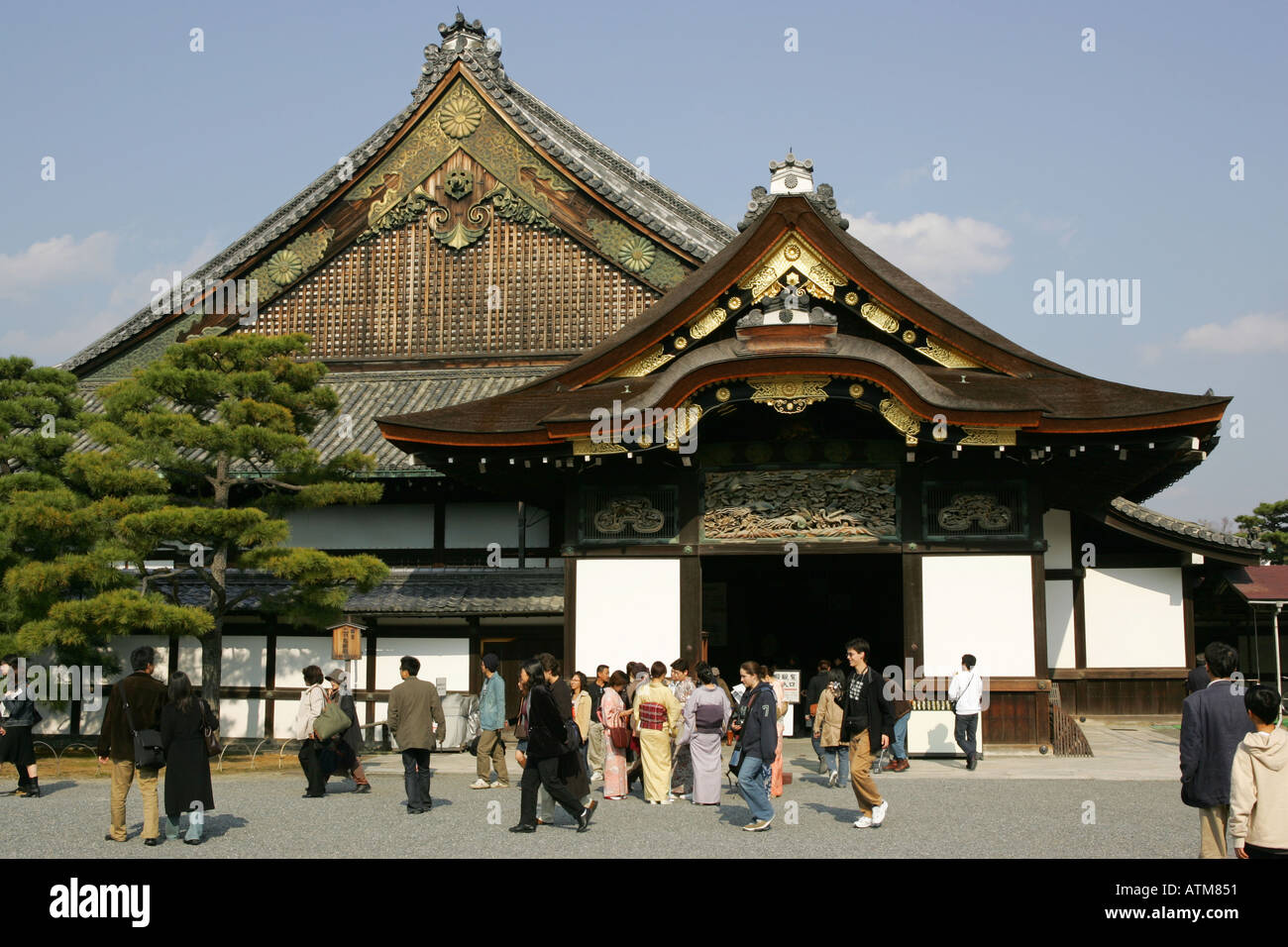 Roof detail of classic Japanese architecture at Nijo castle Kyoto Japan ...