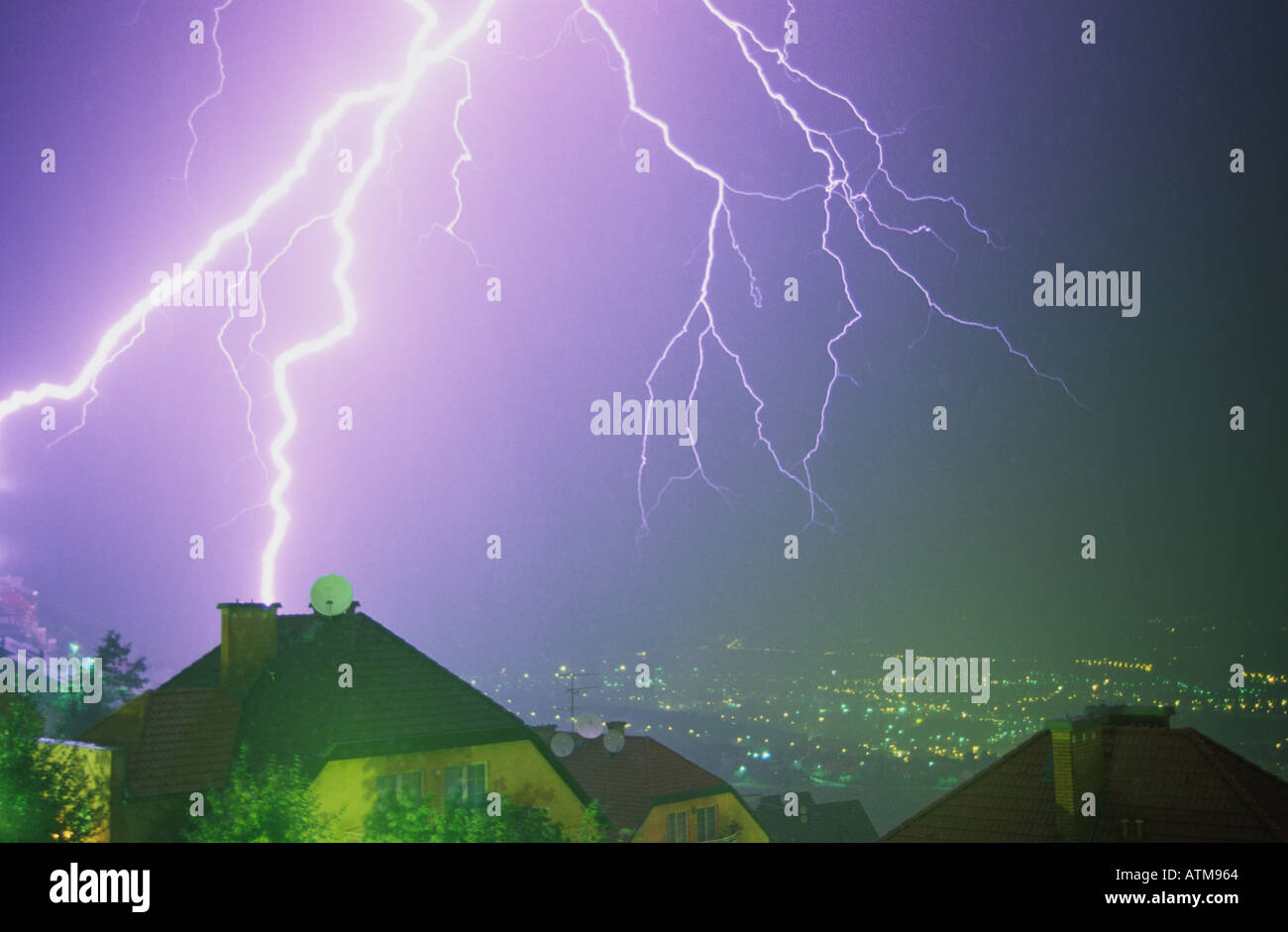 Lightning strike house hires stock photography and images Alamy