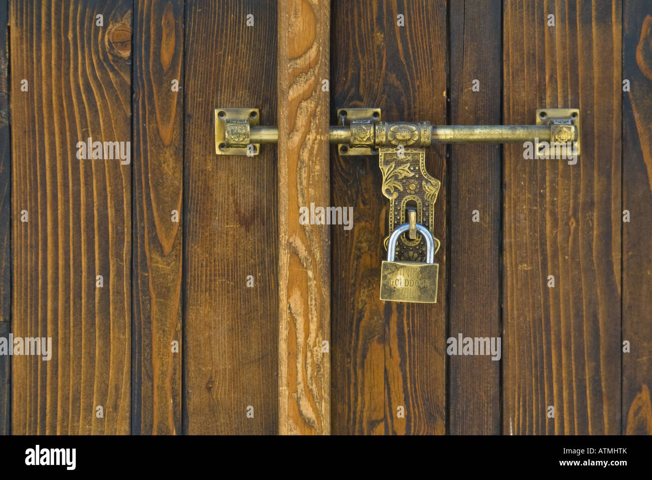 Islamic Door lock Doha Qatar Stock Photo Alamy