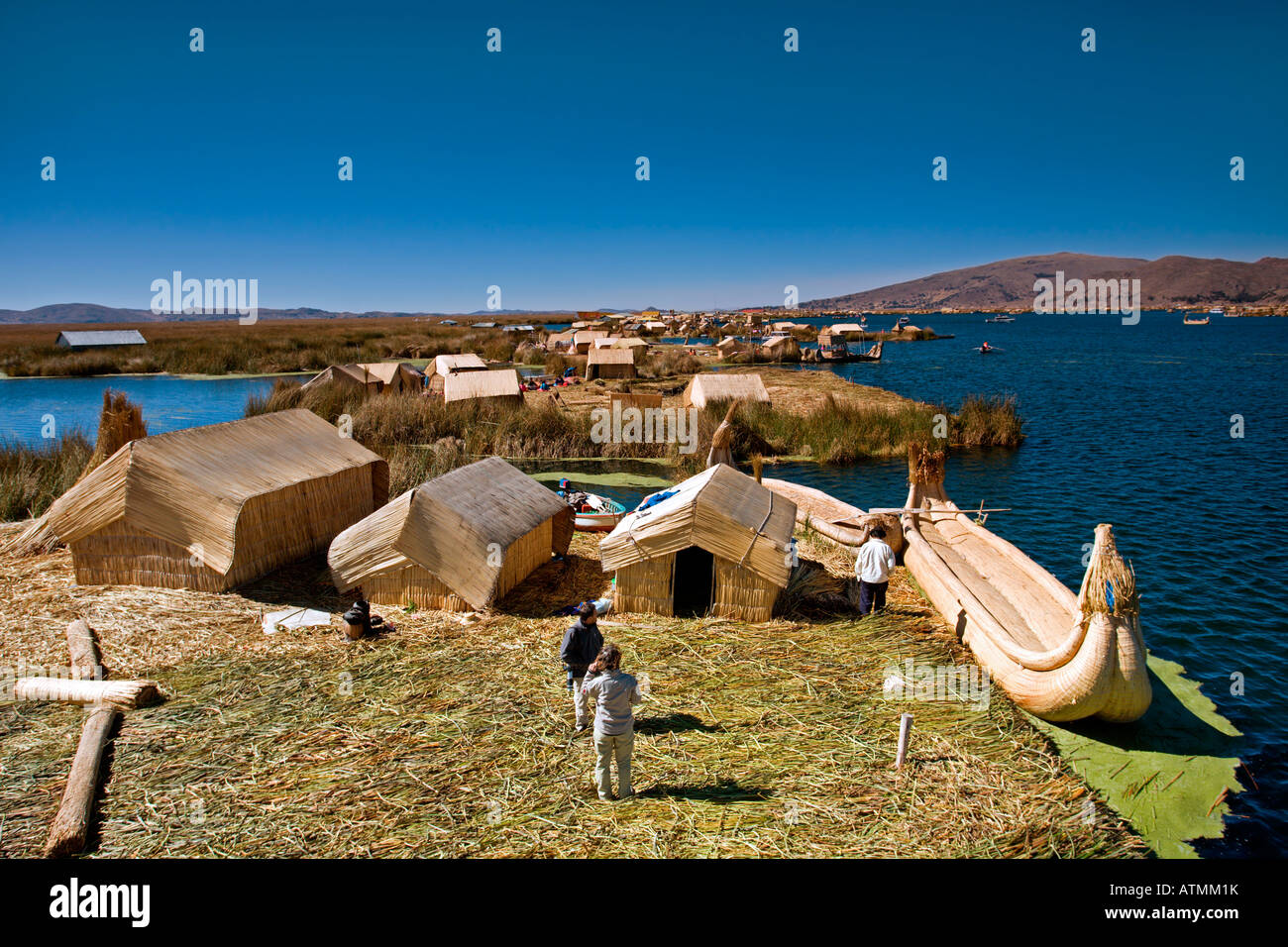 Lake Titicaca Uros Islands Reed Houses Stock Photo Alamy