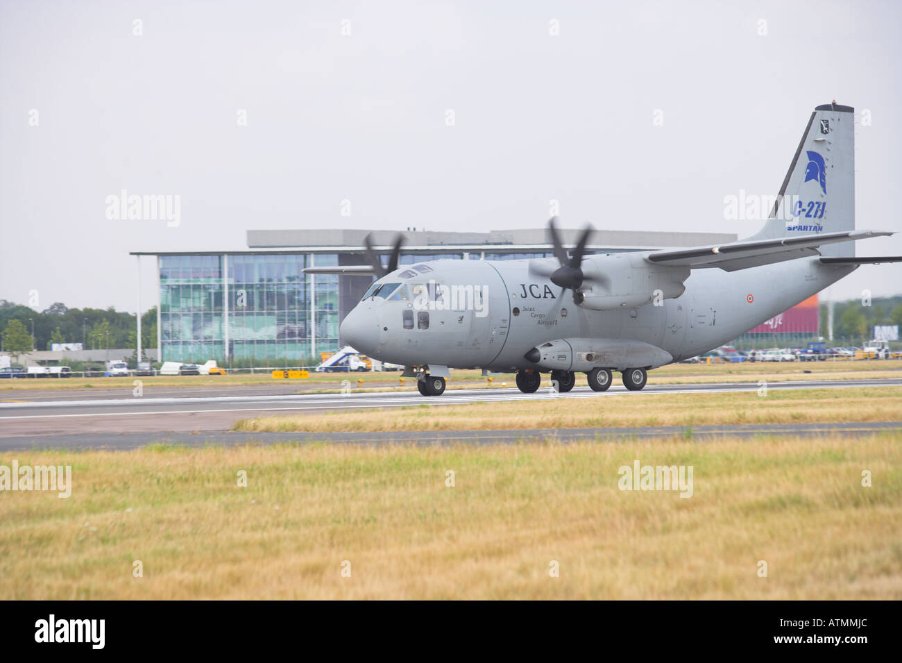Spartan military transport aircraft hi-res stock photography and images ...