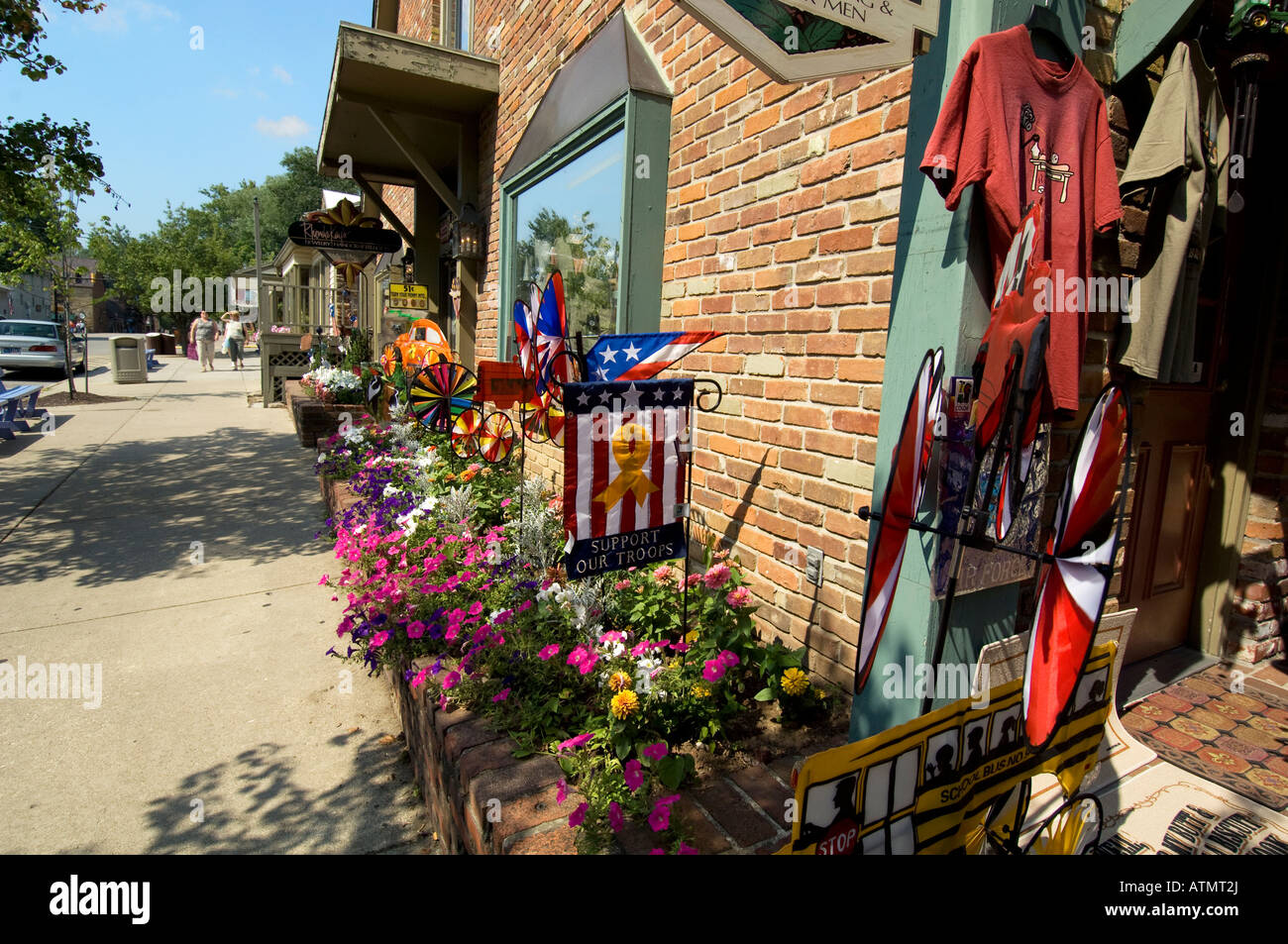 Shops in the tourist town of Nashville in Brown County Indiana Stock Photo Alamy