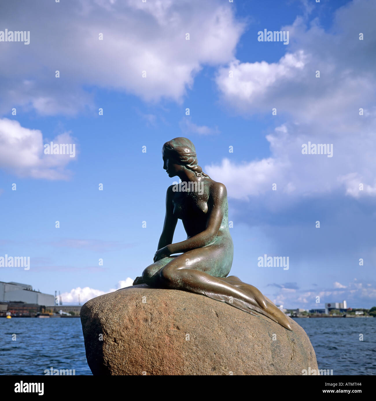 The little Mermaid, bronze statue by Edvard Eriksen 1913, Copenhagen,  Denmark Stock Photo - Alamy