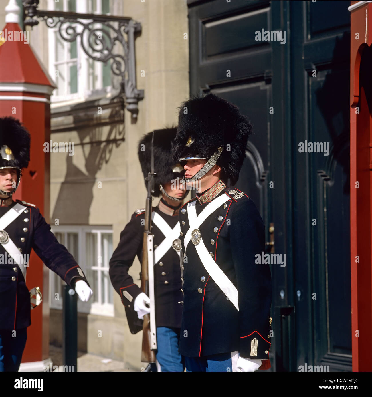Royal life guards, Amalienborg palace, Copenhagen, Denmark Stock Photo