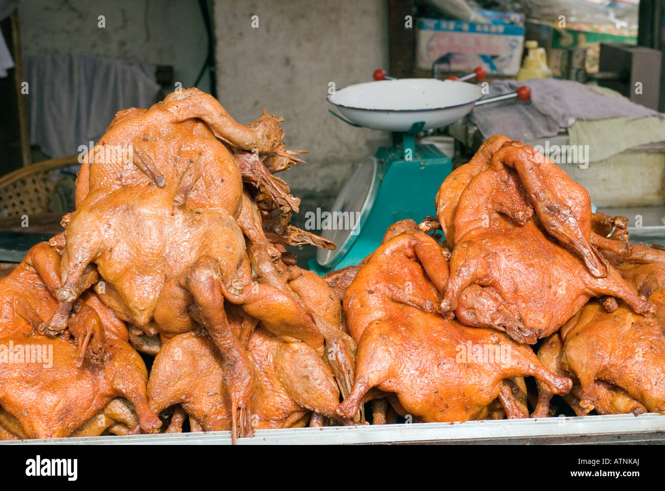 Street food in lijiang yunnan hi-res stock photography and images - Alamy