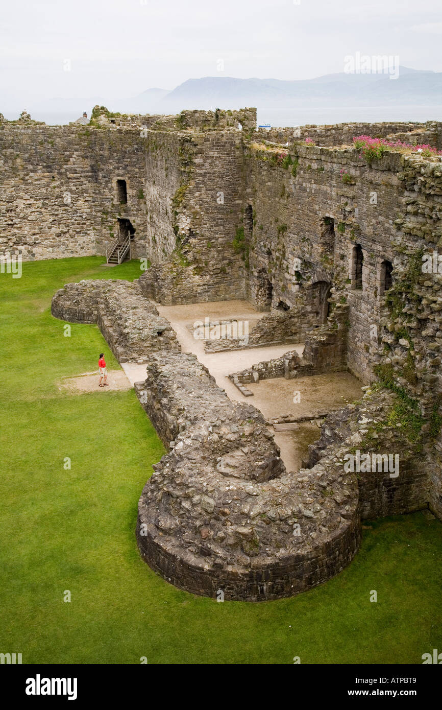 Rear of South Gatehouse showing ruined and unfinished foundations and