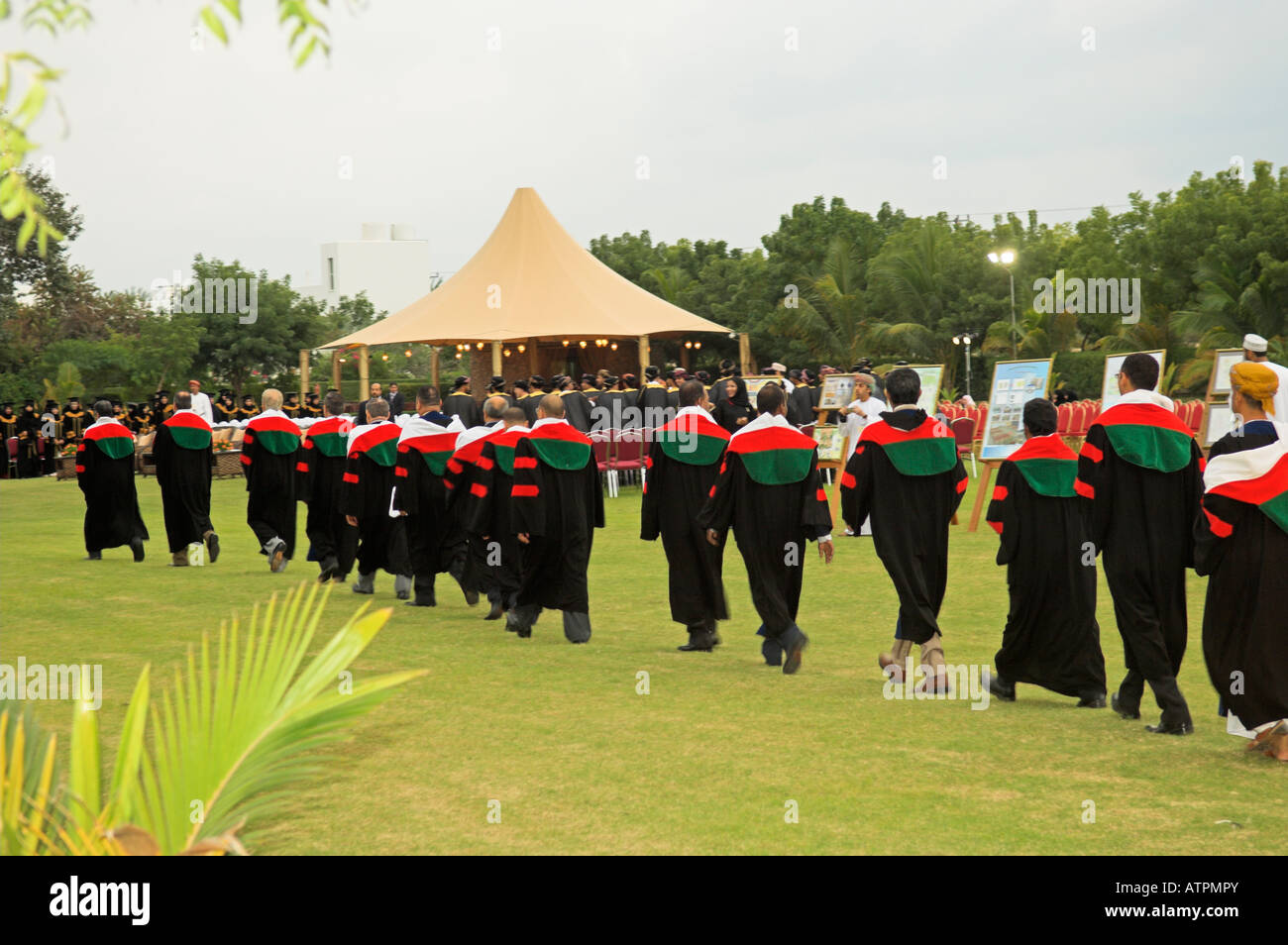 Higher education graduation ceremony Oman Stock Photo - Alamy