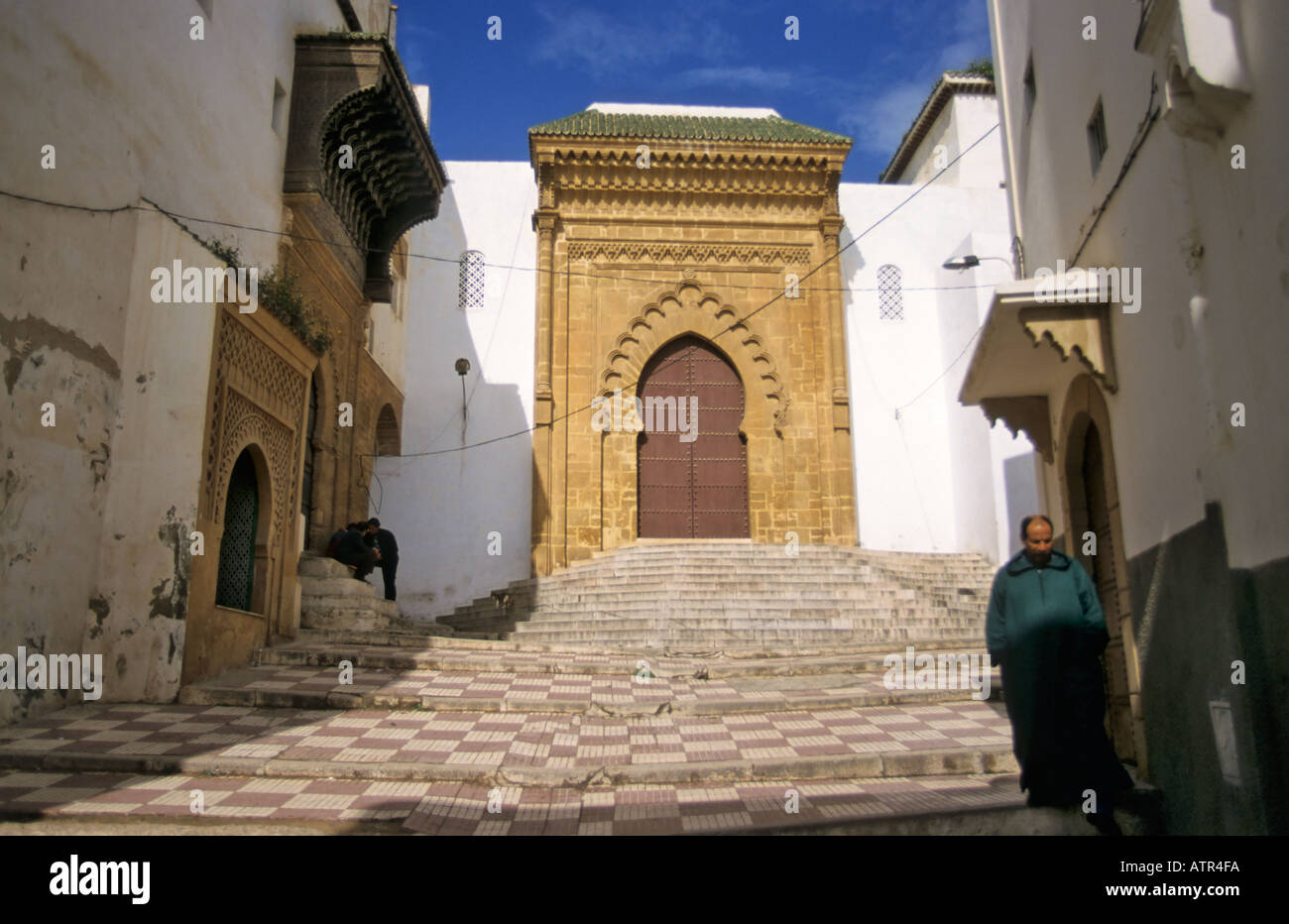 Foto de Rua Oriente Lojas Venda Lâmpadas Tradicionais e mais fotos de stock  de Marrocos - Marrocos, Andar, Antigo - iStock