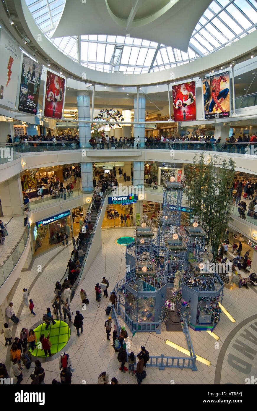 post Christmas sales, Metropolis mall, Metrotown, Kingsway, Vancouver, British Columbia, Canada Stock Photo