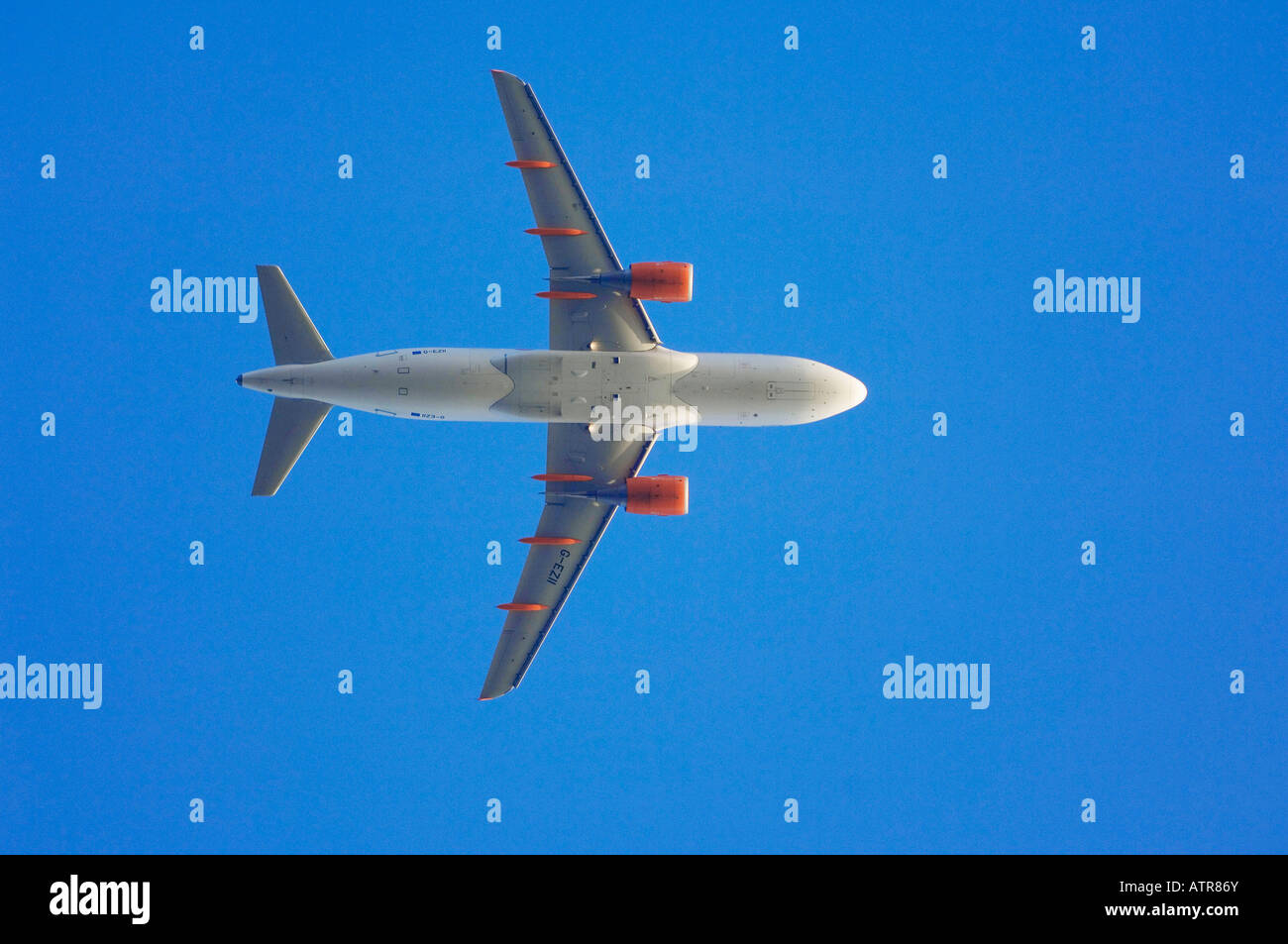 Make an airplane hi-res stock photography and images - Alamy