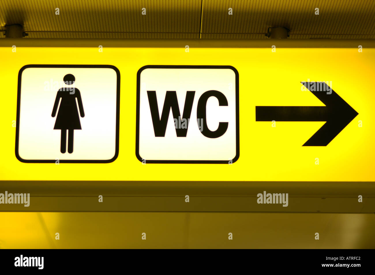Ladies toilet sign picture hires stock photography and images Alamy