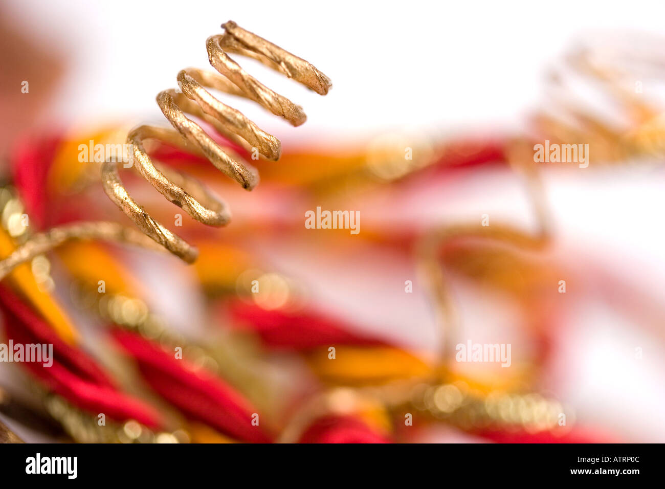 Gold wire hi-res stock photography and images - Alamy