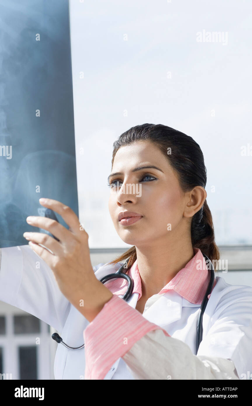 Close Up Of A Female Doctor Examining An X Ray Stock Photo Alamy