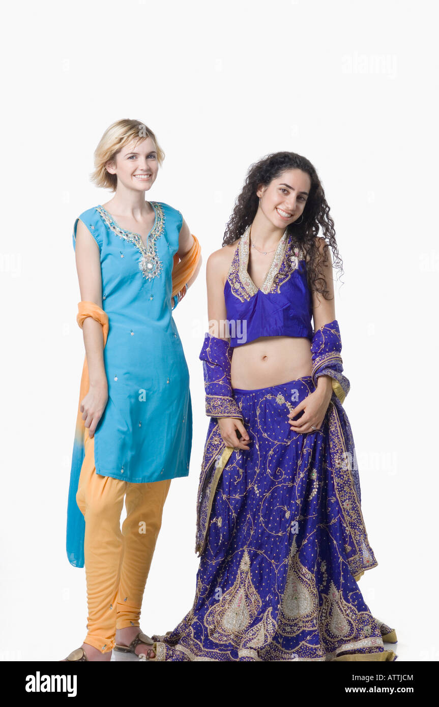 Two women standing together hi-res stock photography and images - Alamy