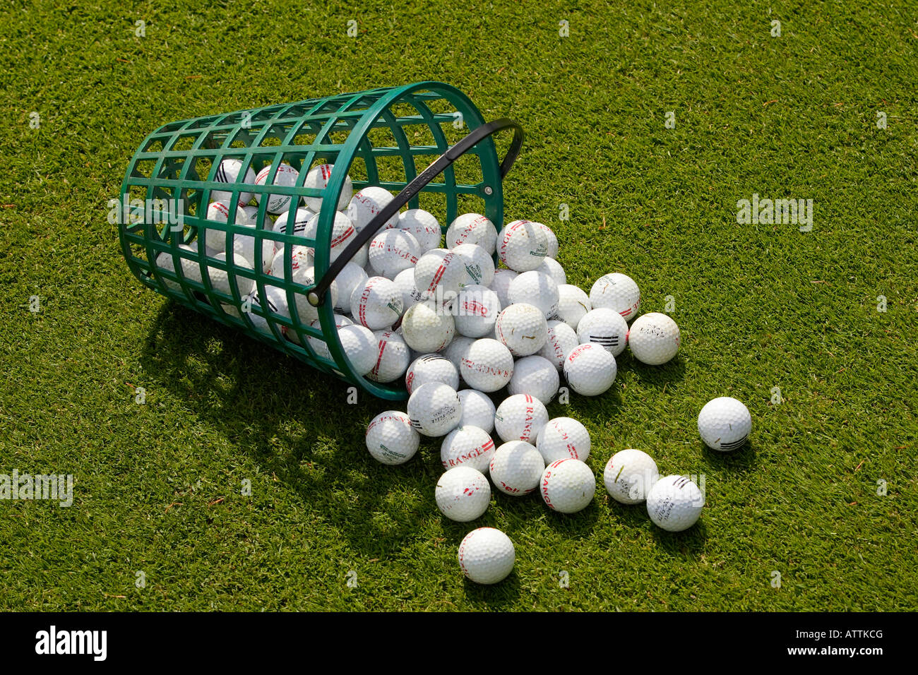 Golf balls basket hi-res stock photography and images - Alamy