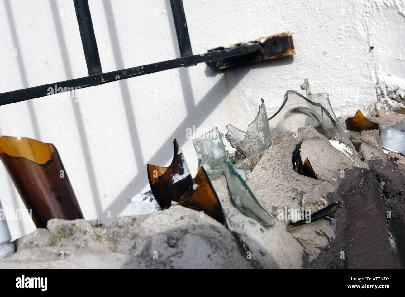Broken glass on top of a wall hires stock photography and images Alamy