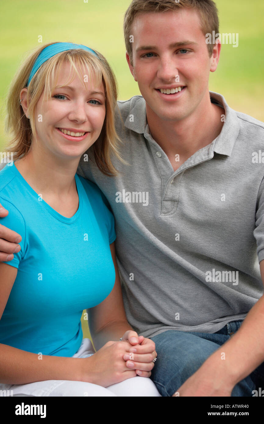 Happy portrait couples hi-res stock photography and images - Alamy