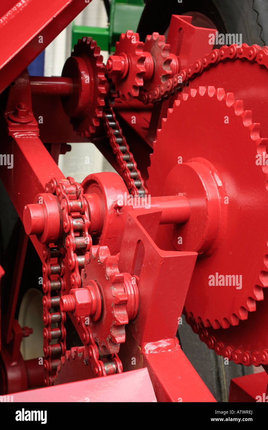 Reduction gearing using chain drives Stock Photo Alamy