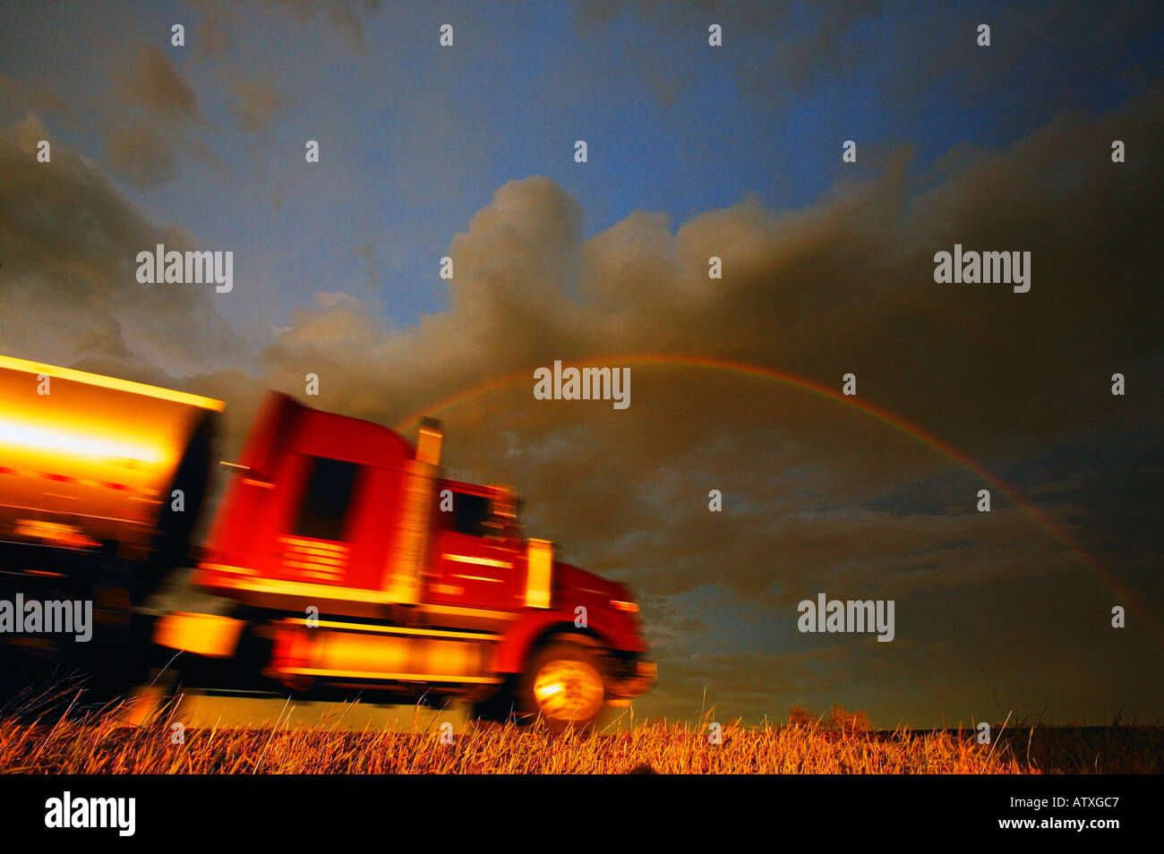 Lorry tanker hi hi-res stock photography and images - Alamy