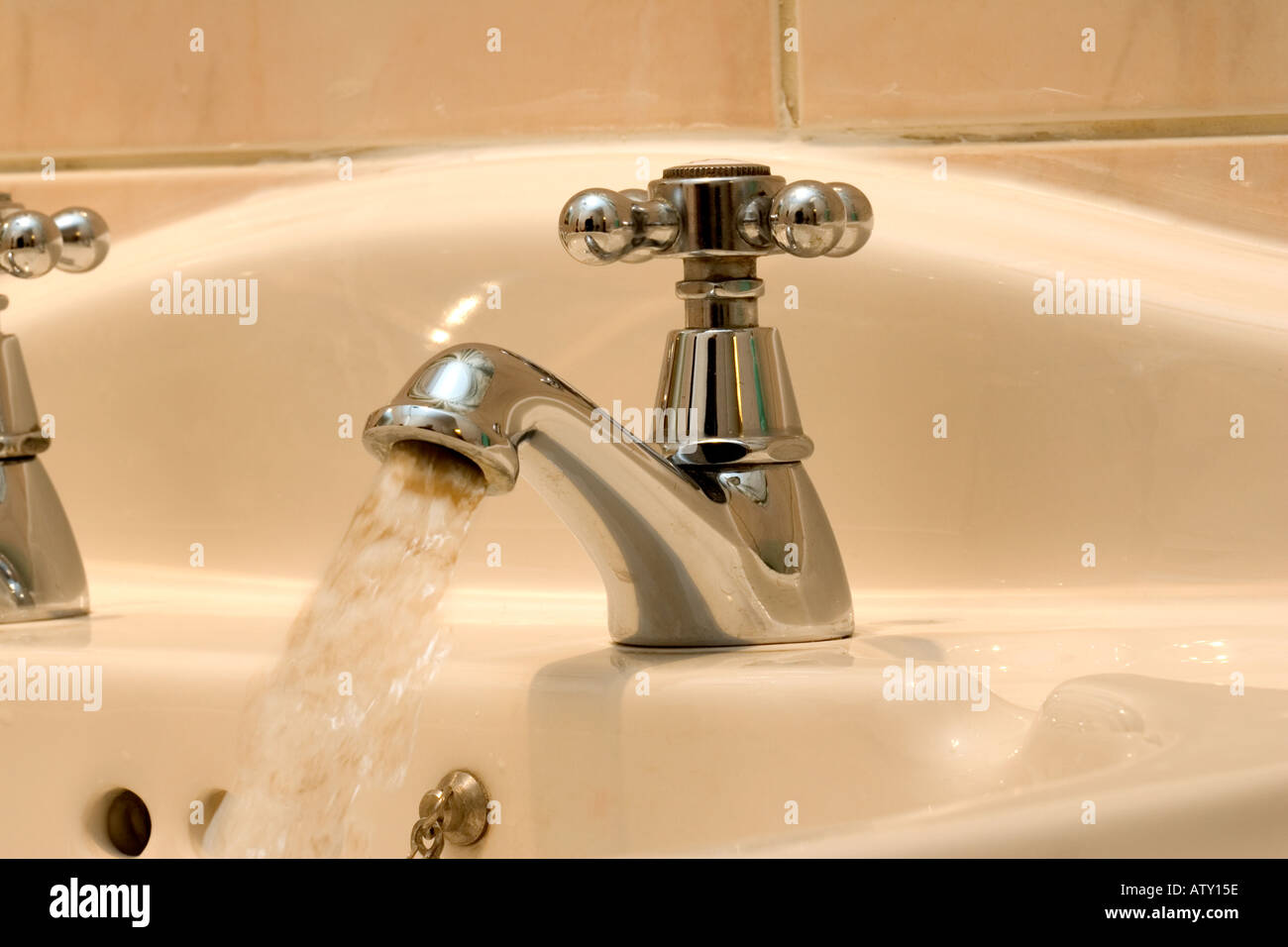 Tap left running hires stock photography and images Alamy