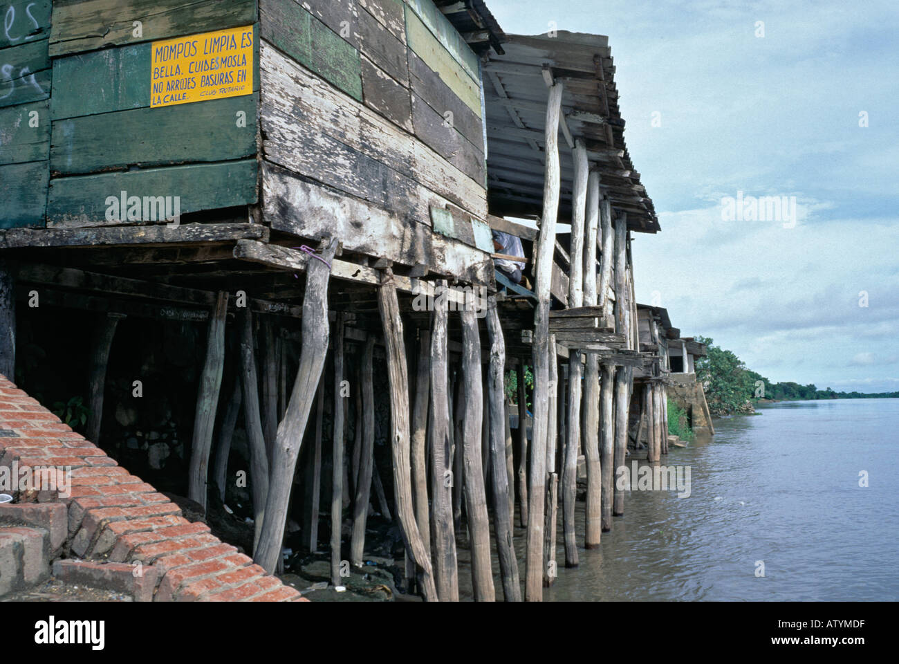 Buildings on wooden pilings on the Rio Magdalena at Mompós Colombia Stock  Photo - Alamy