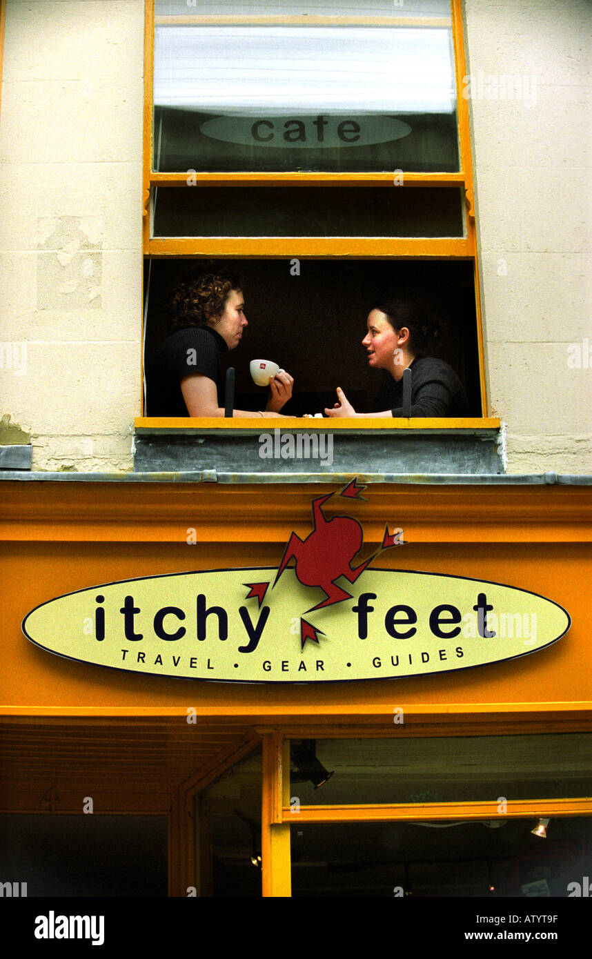 THE ITCHY FEET TRAVEL STORE AND CAFE IN BARTLETT STREET BATH UK Stock Photo