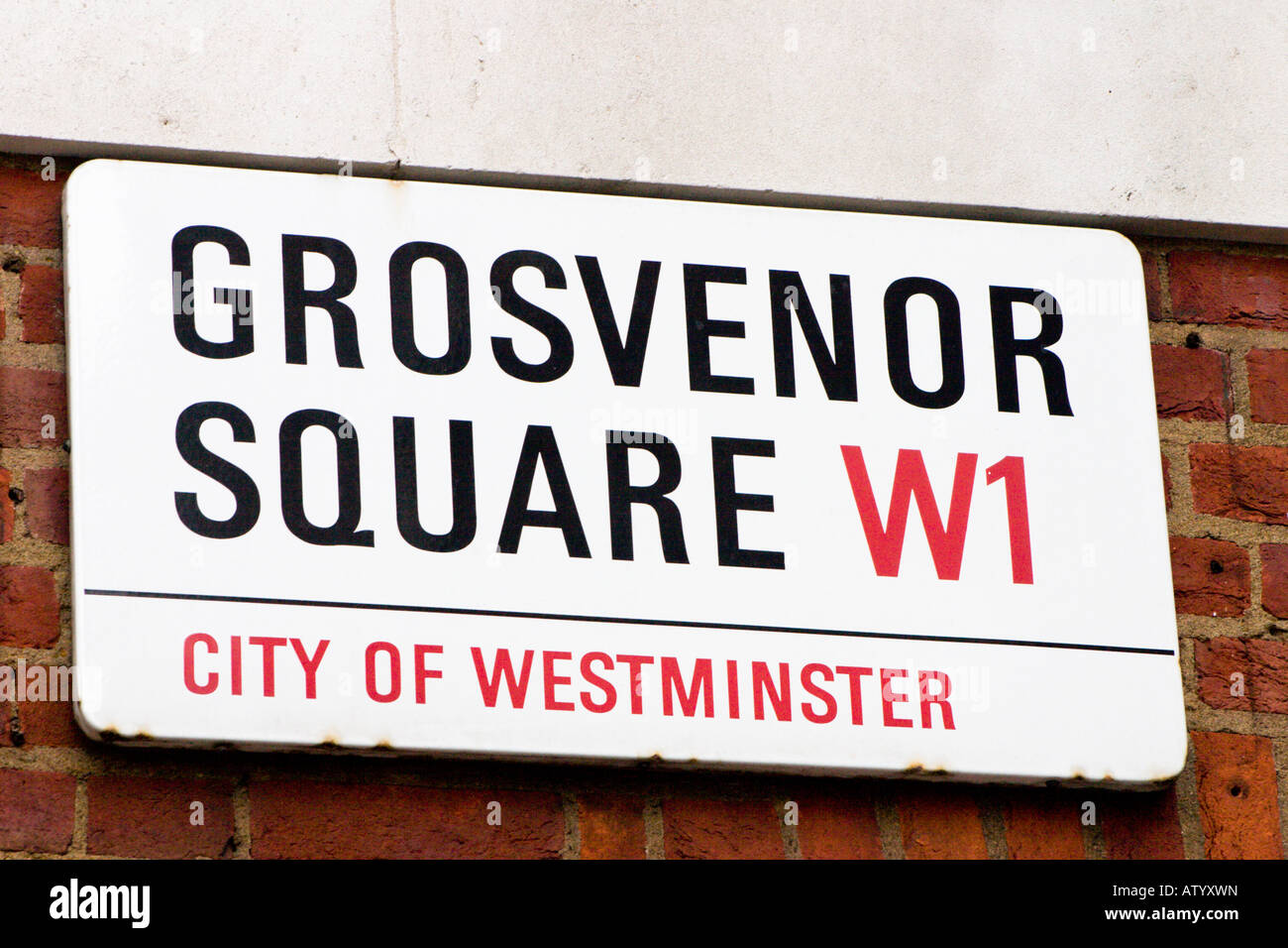 Grosvenor Square London W1 street name sign Stock Photo - Alamy