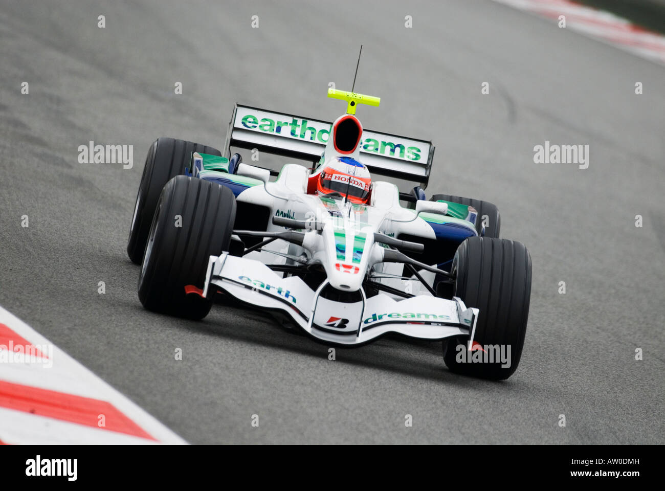 Rubens BARRICHELLO (BRA) in the 2008 Honda Formula 1 racecar during testing sessions in Feb 2008 Stock Photo