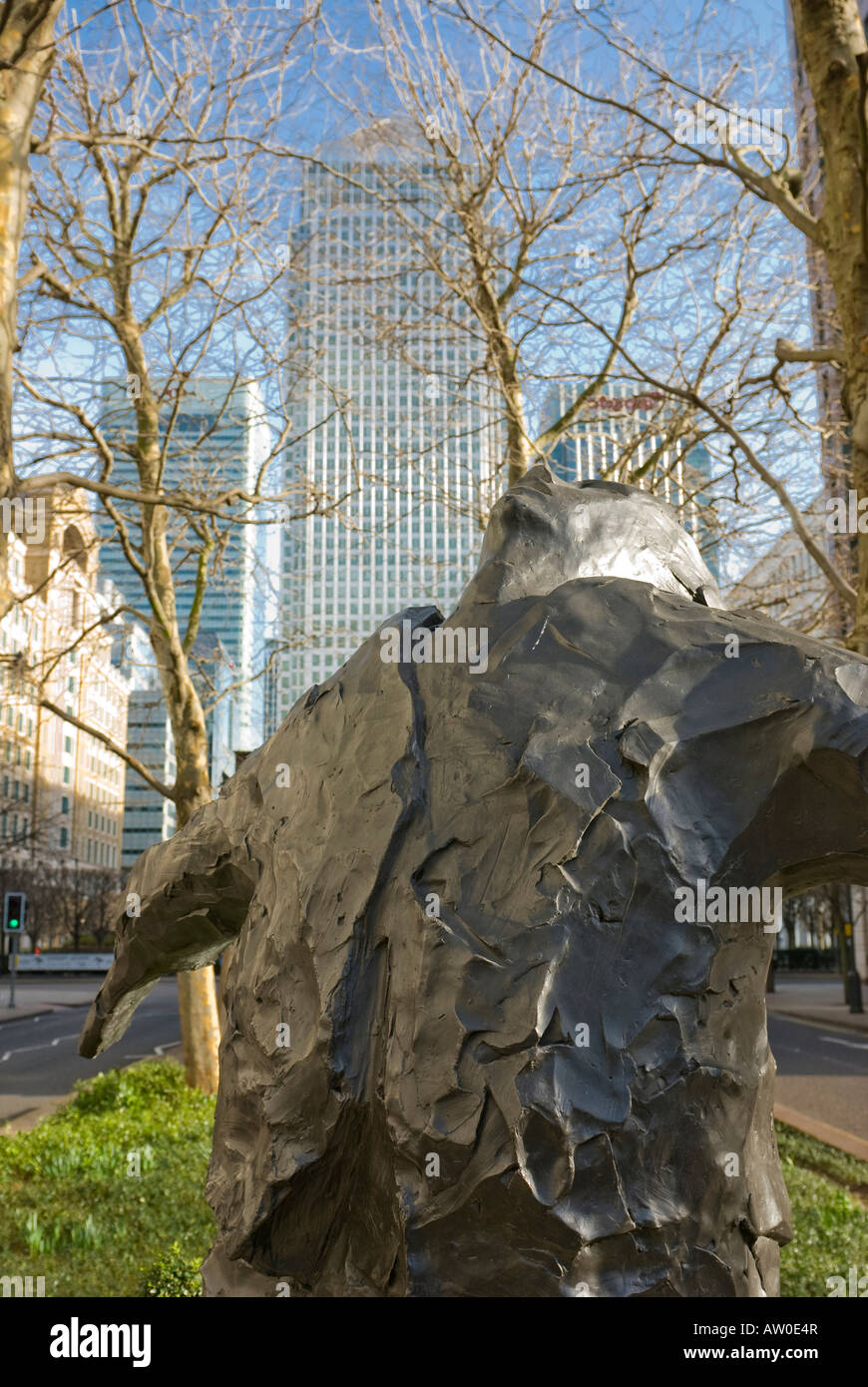 sculpture at canary wharf Stock Photo - Alamy