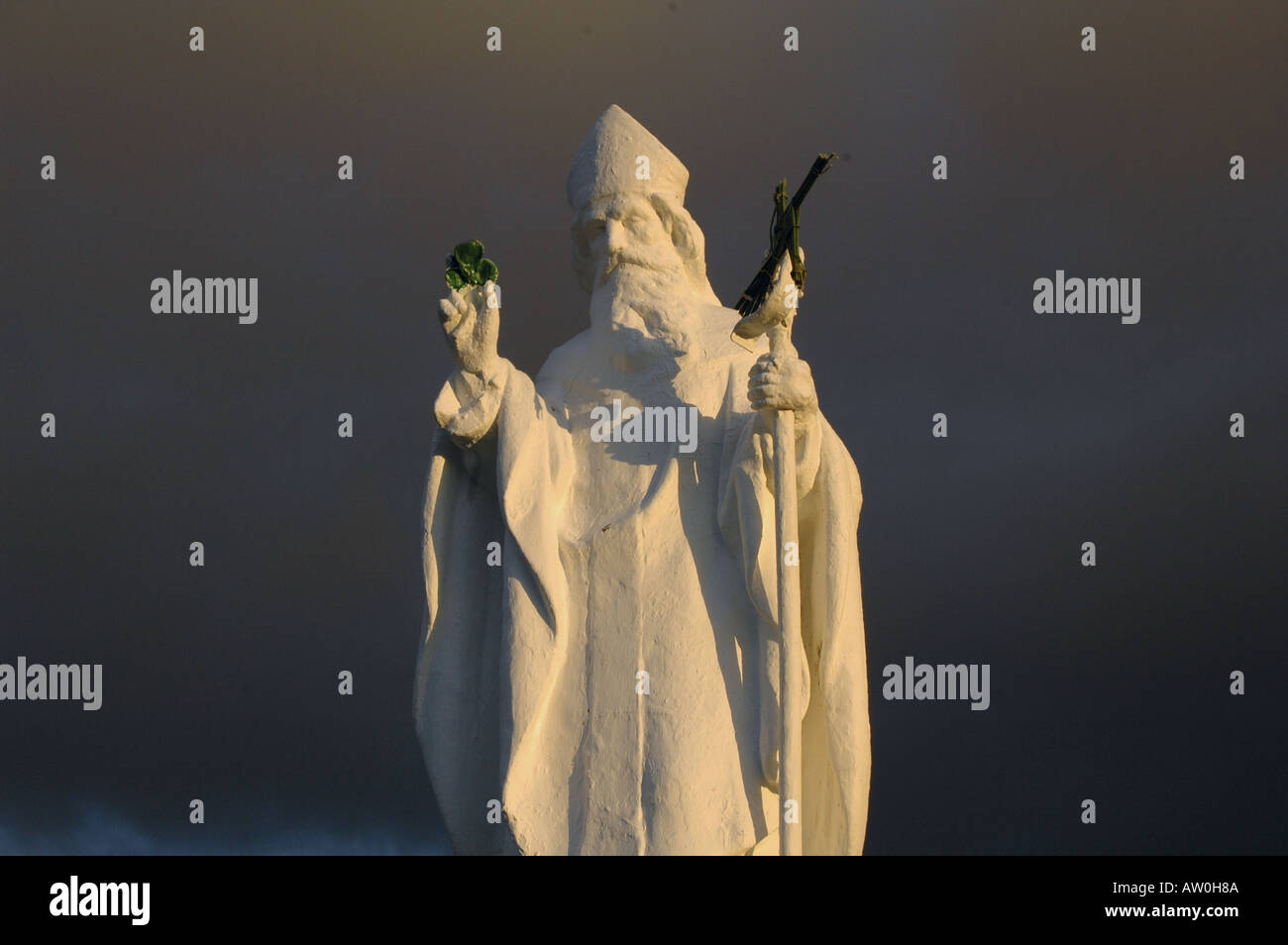 Statue of St Patrick holding Shamrock at Croagh Patrick Co mayo Iraland Stock Photo