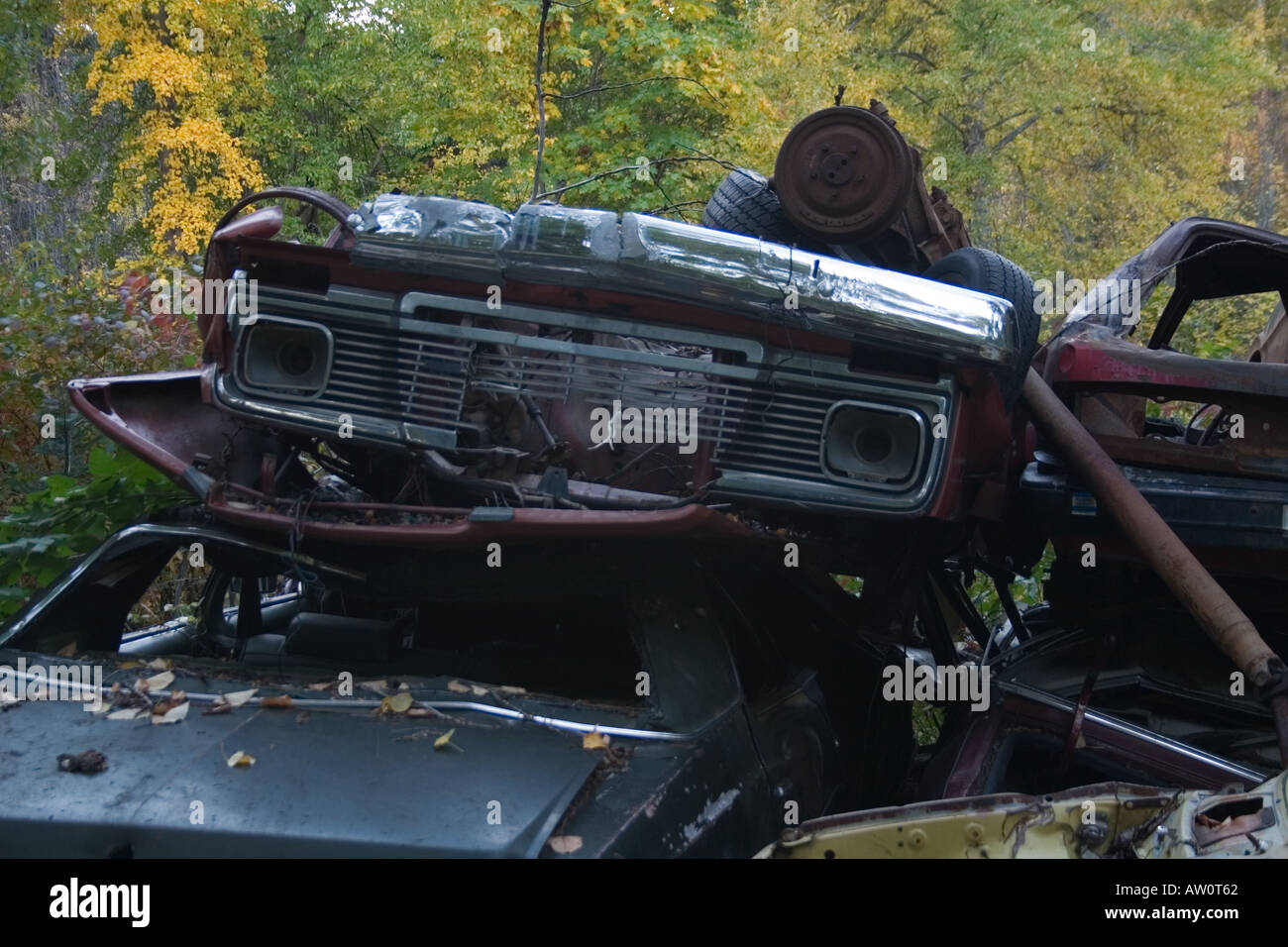 Dumped car parts hi-res stock photography and images - Alamy