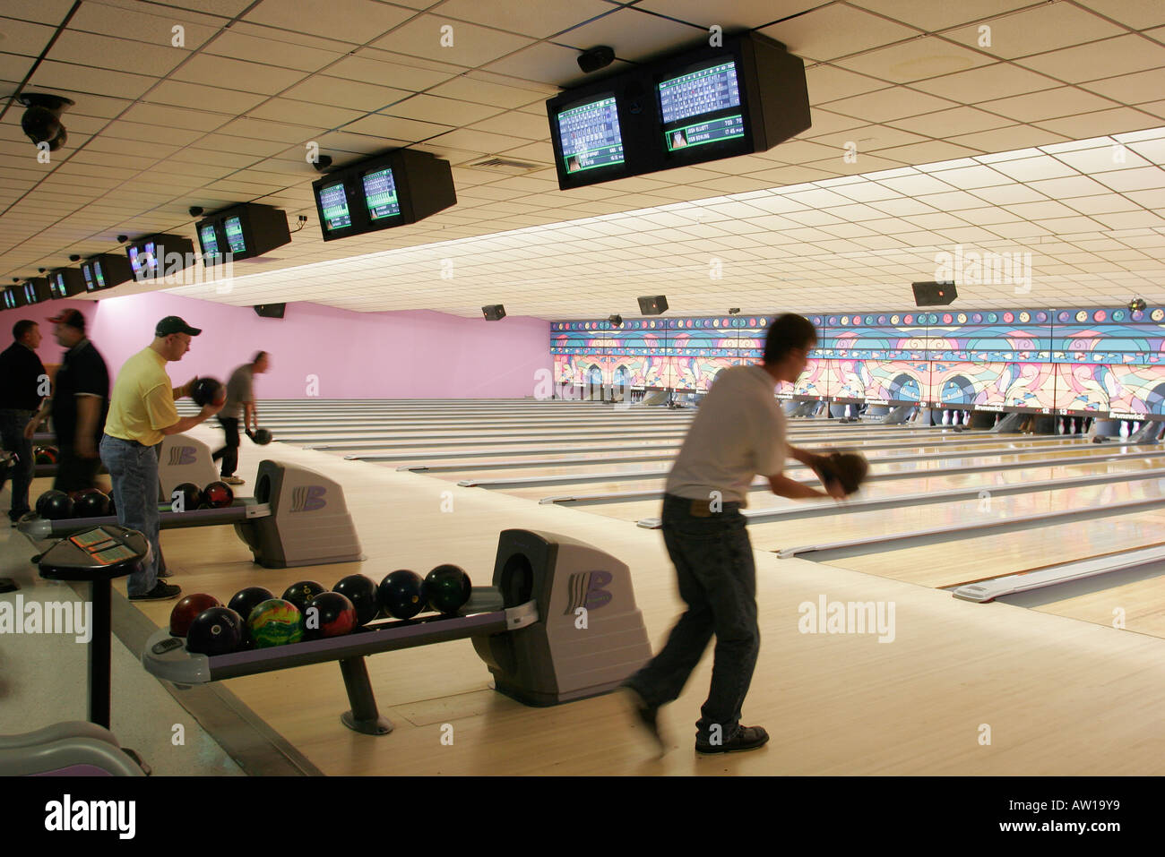 Wisconsin,WI,Upper Midwest,Weston,Dale's Weston Lanes,bowling,sport,athlete,recreation,sport,athlete,recreation,night nightlife evening after dark,soc Stock Photo