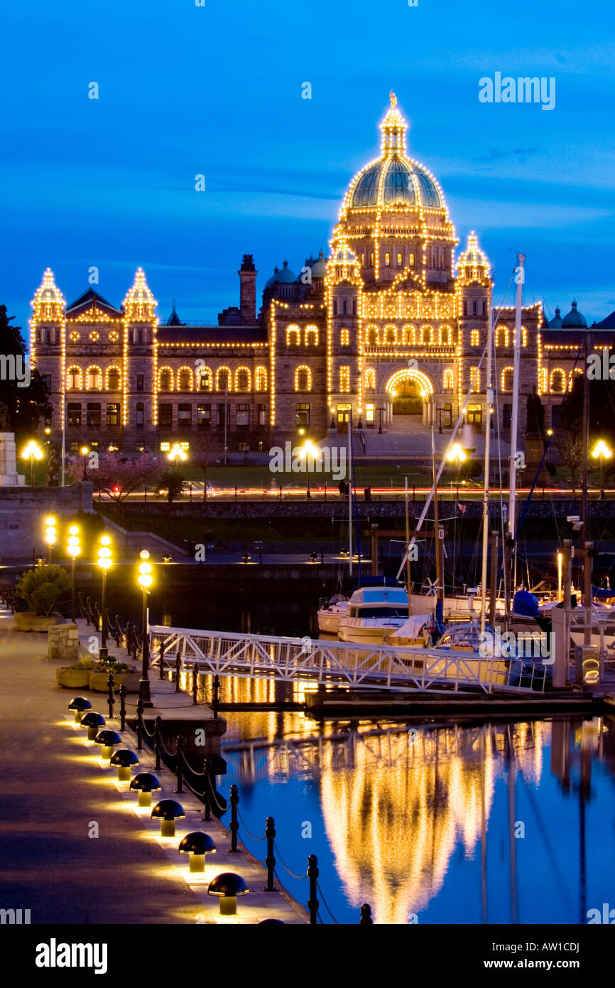 Parliament building illuminated at night, Victoria, British Columbia Stock Photo