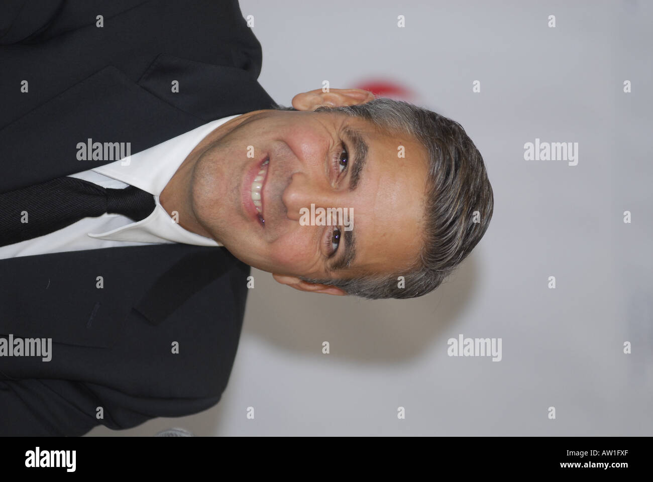 New York NY November 1 2006 Award winning actor and director GEORGE CLOONEY The Interfaith Alliance presented him with his Walte Stock Photo