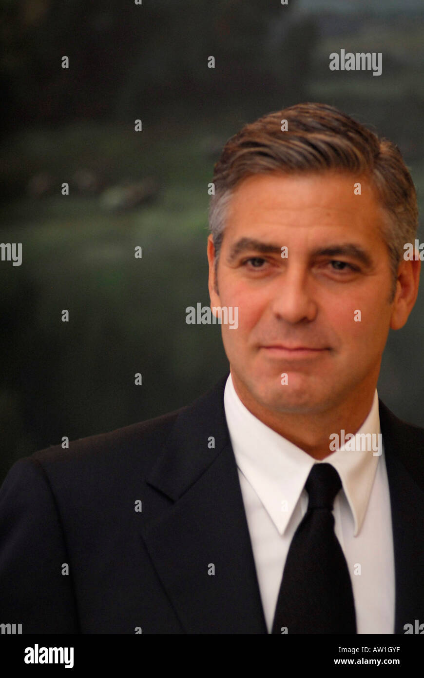 New York NY November 1 2006 Award winning actor and director GEORGE CLOONEY The Interfaith Alliance presented him with his Walte Stock Photo