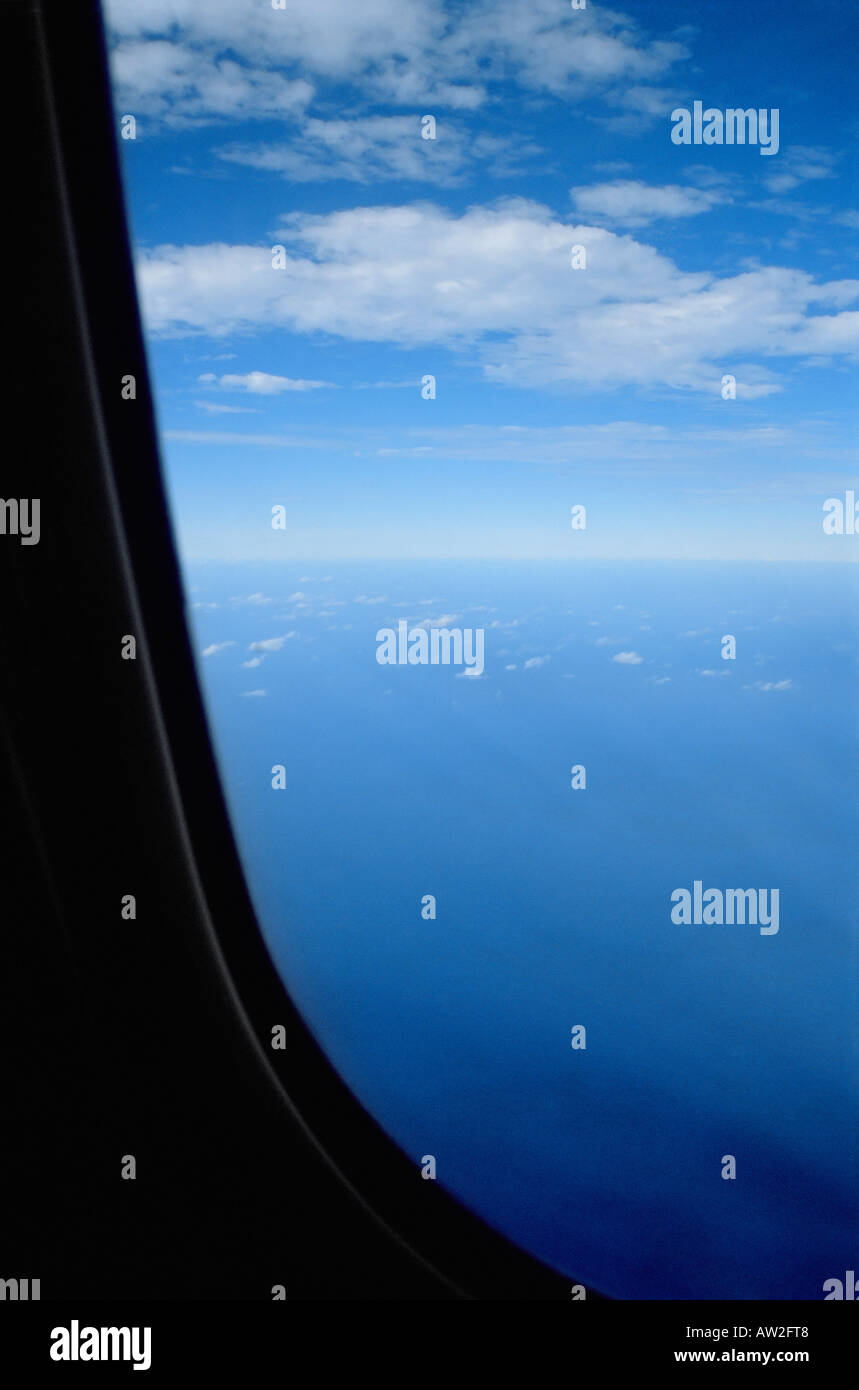 Aeroplane window view hi-res stock photography and images - Alamy