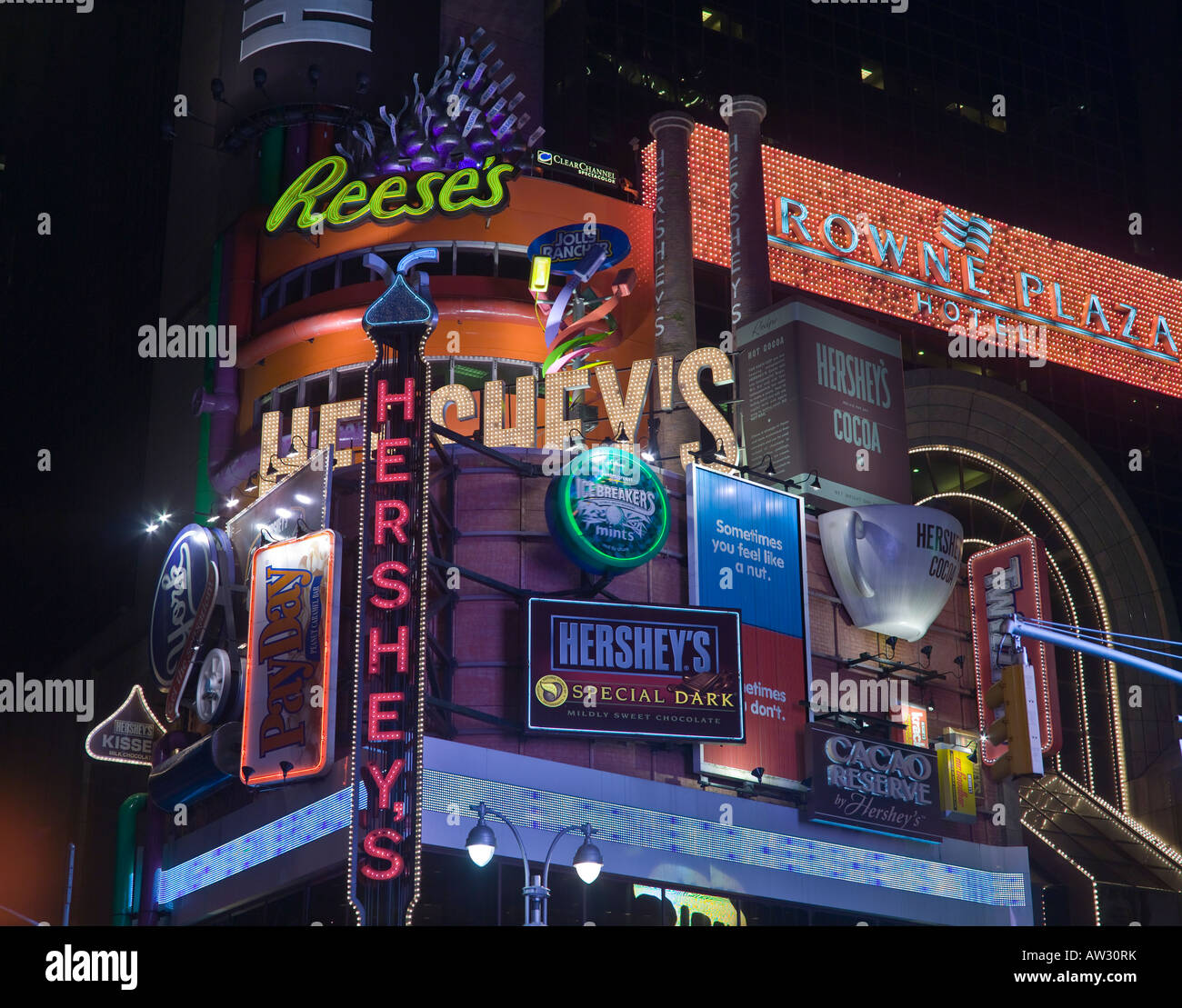 Hersheys advertisements 48th Street and Broadway, near Times Square, Manhattan New York USA at night Stock Photo
