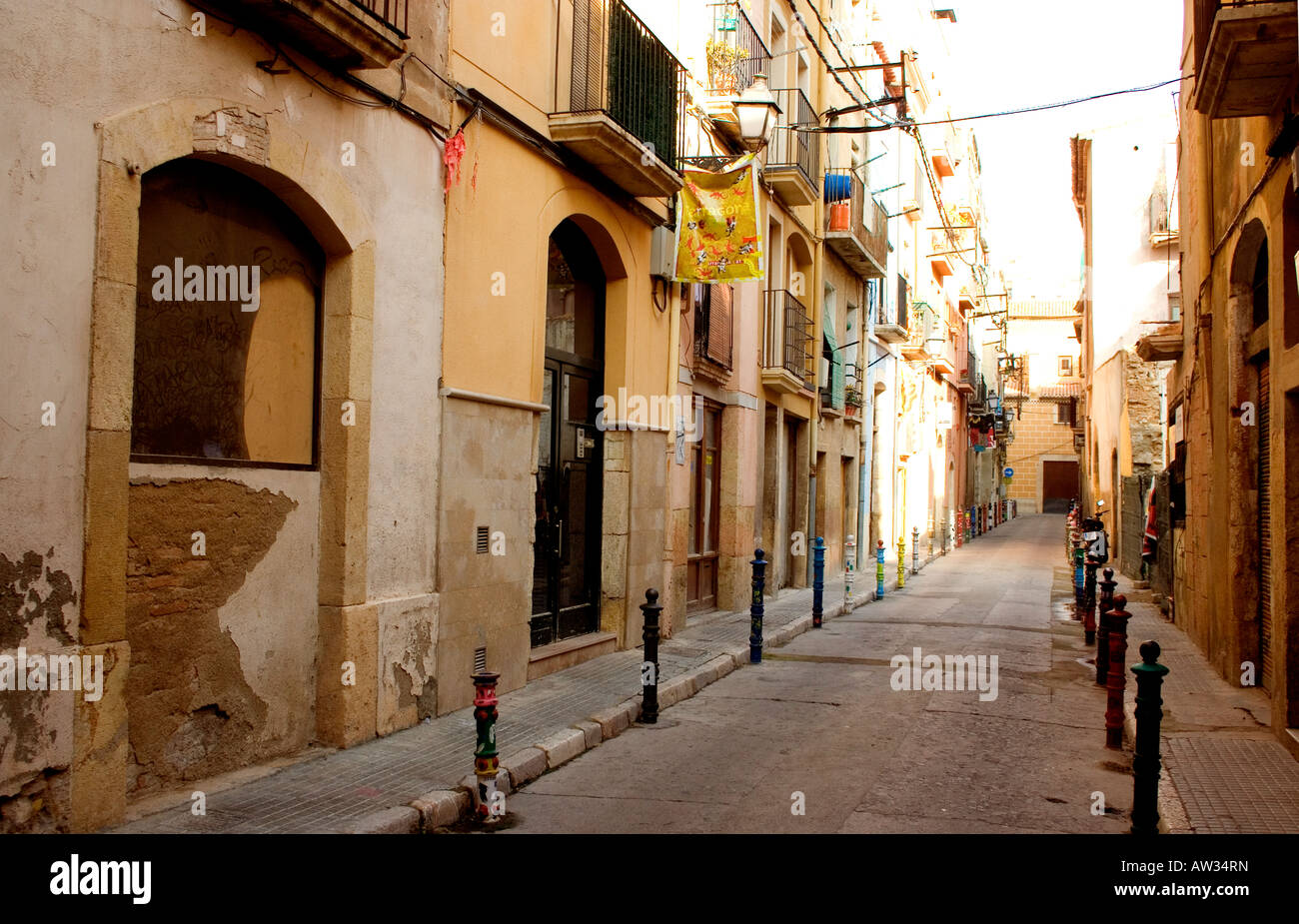 A back street in Tarragona Stock Photo - Alamy