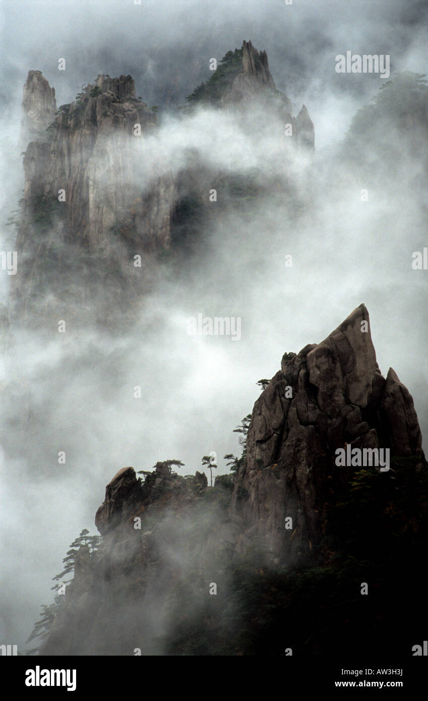 kein Rahmen 20x35 cm SHANGHAIXIAOTONG Neue Chinesische Art Foggy Mountain Forest Lanscape Leinwand Malerei Poster Und Print Wandkunst Bilder F/ür Wohnzimmer Wohnkultur A