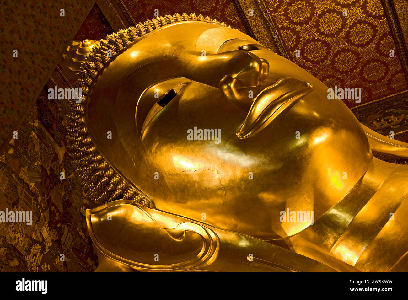 The reclining buddha in Wat Pho temple Bangkok Thailand Stock Photo - Alamy