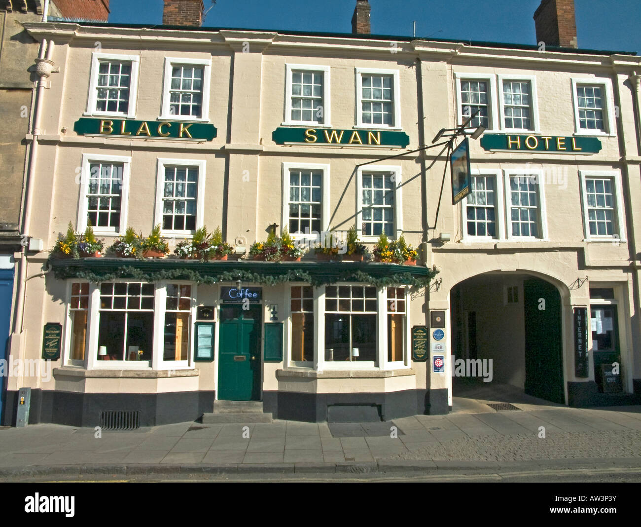 Black Swan Hotel a former coaching inn in Devizes Wilts England UK EU Stock Photo