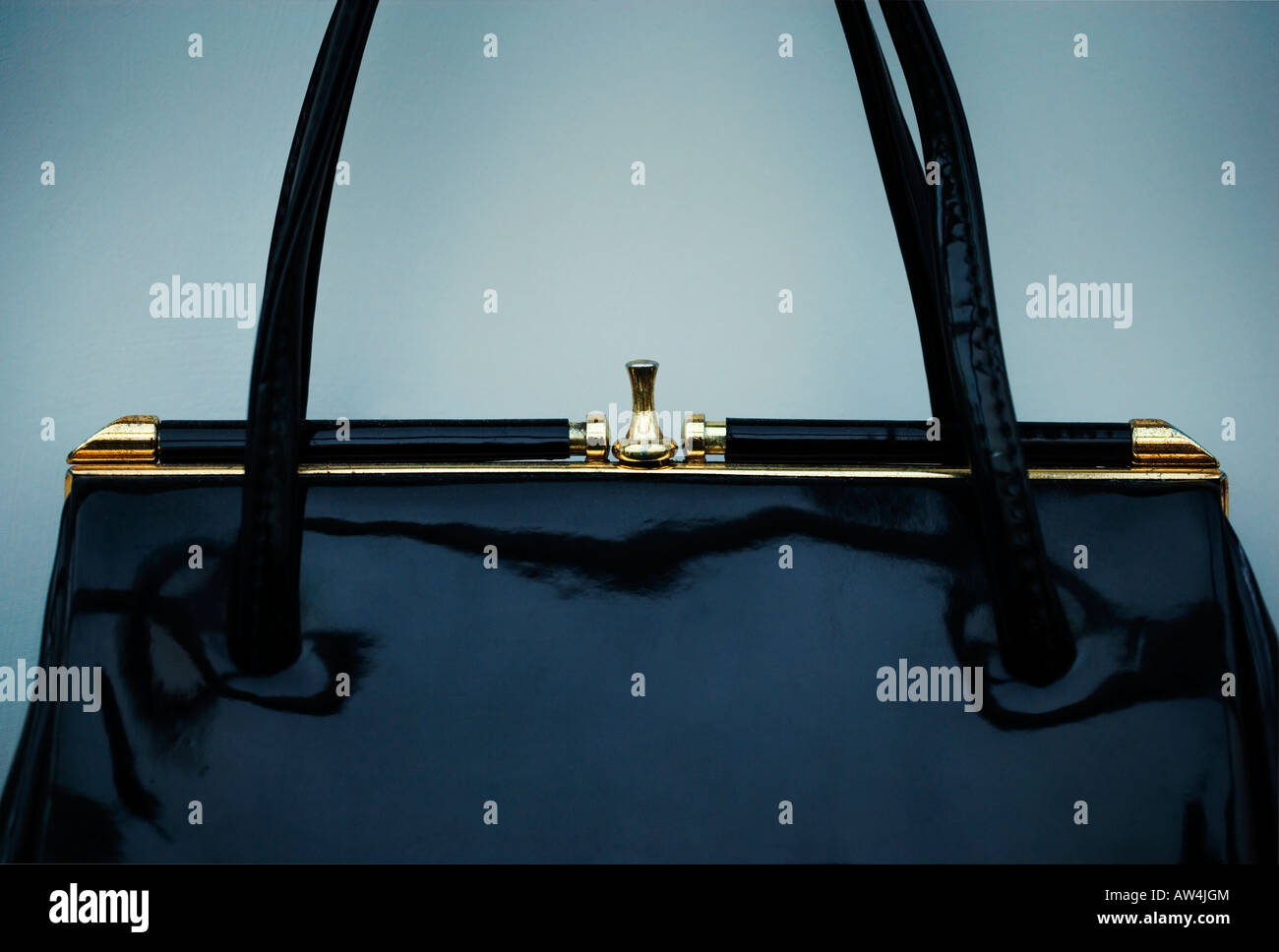 vintage black patent leather handbags