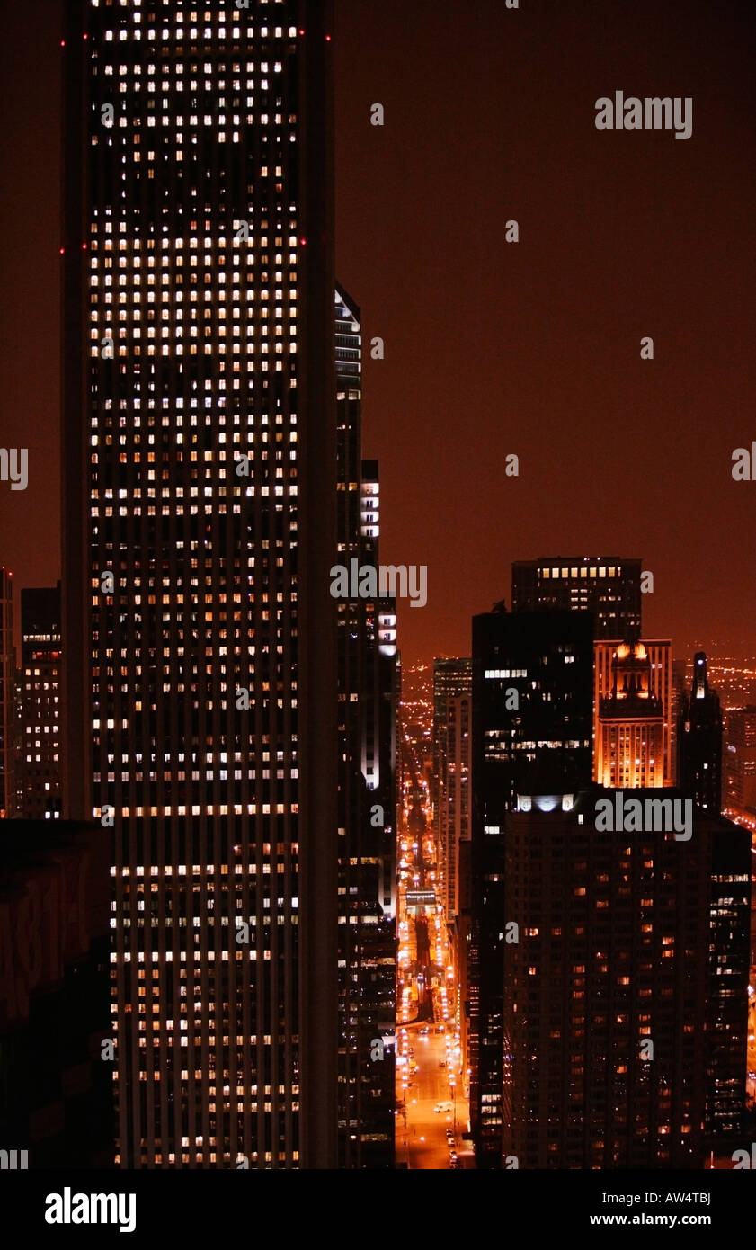 Chicago cityscape night hi-res stock photography and images - Alamy