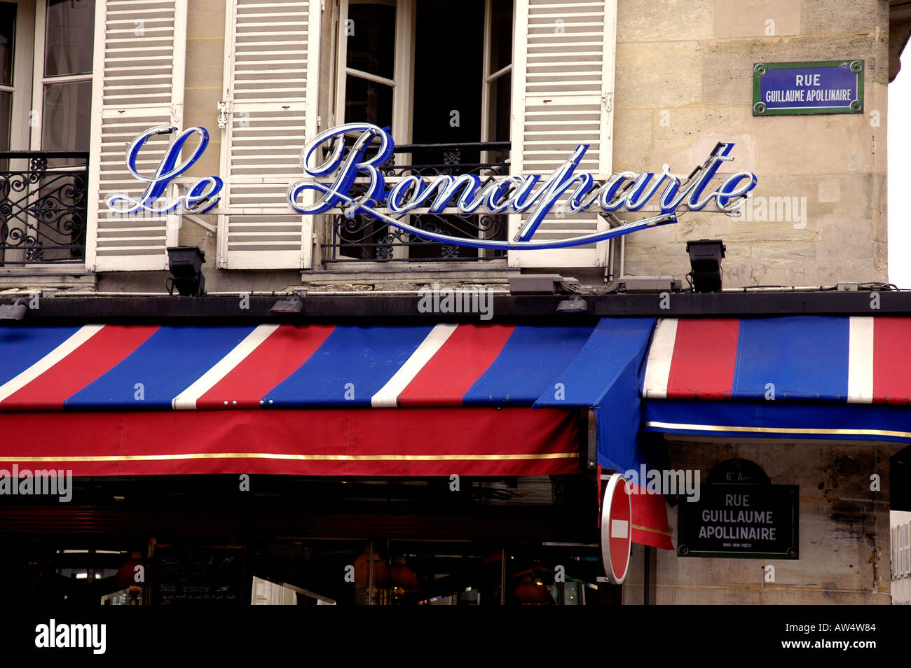 Cafe Le Bonaparte St Germain des Pres Rue Guillaume Apollinaire Paris ...